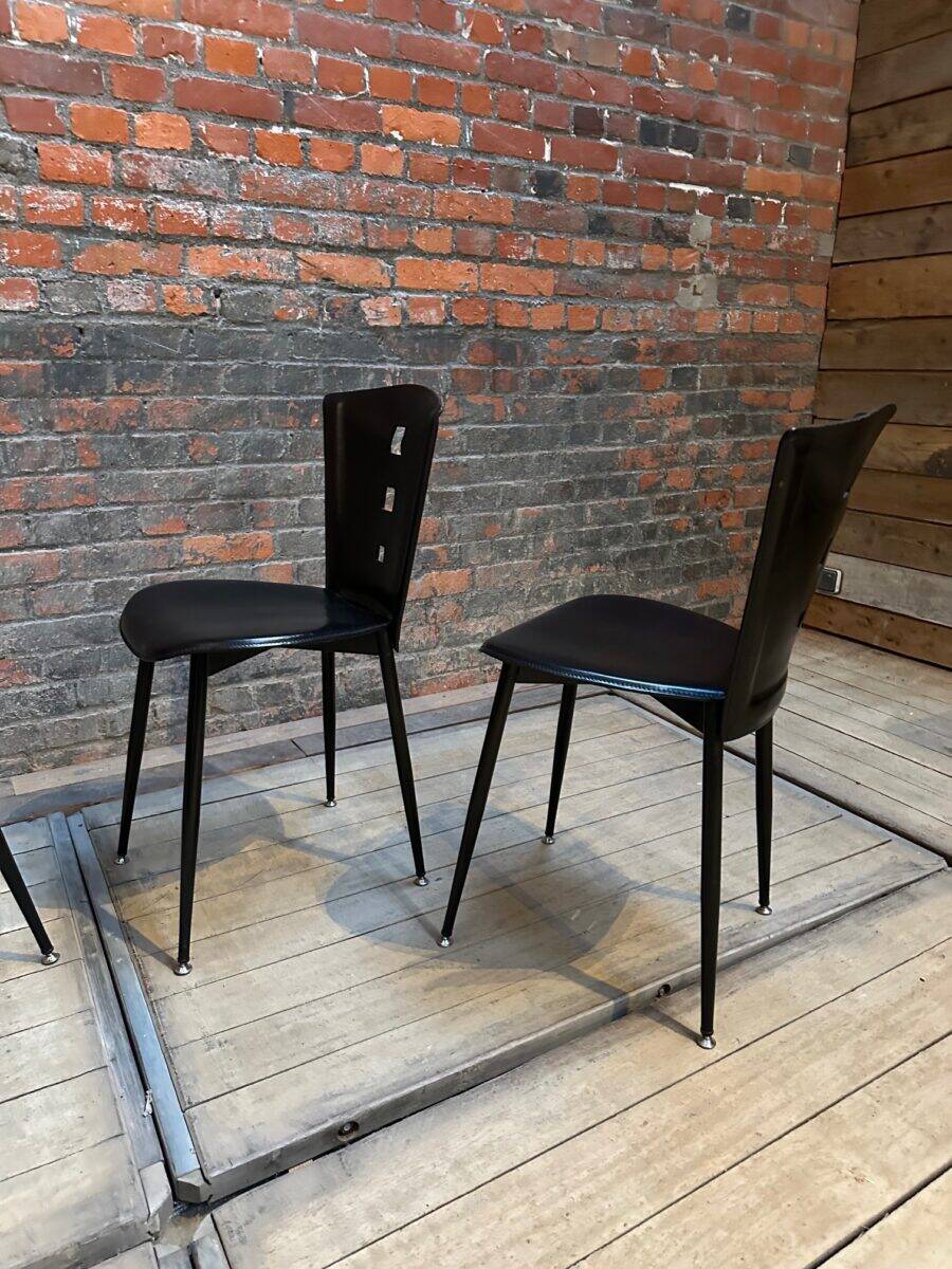 Suite de 4 chaises années 60