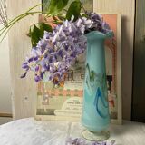 Vase bleu en opaline