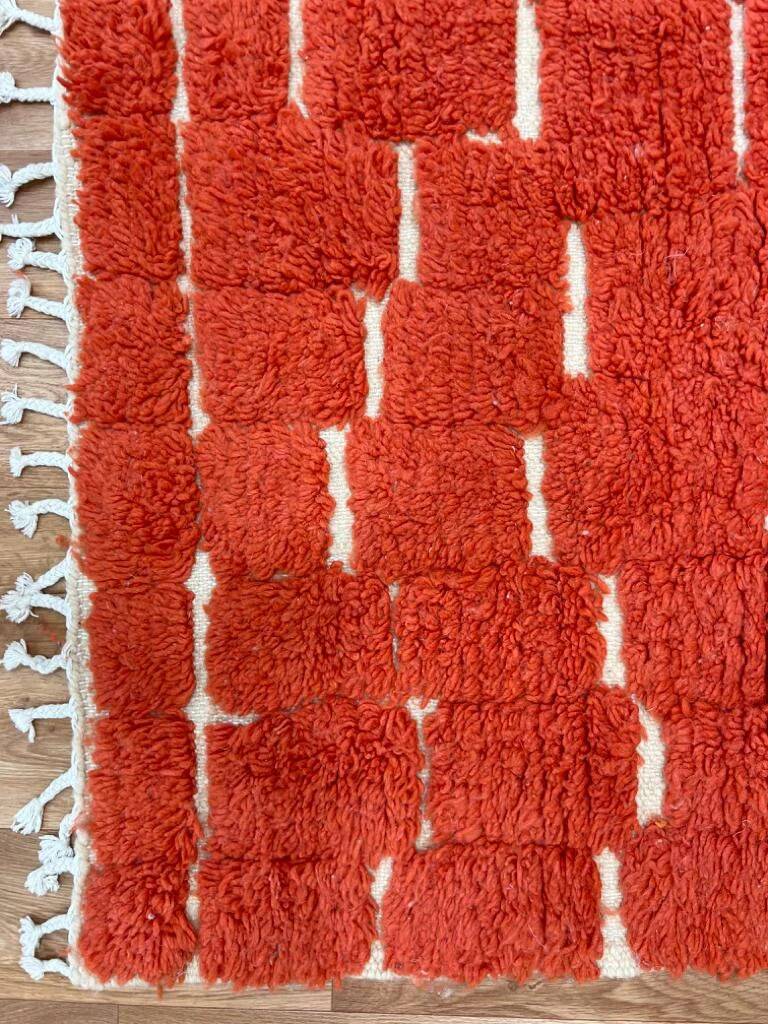 Traditional Moroccan handwoven rug 2.5x1.5 m