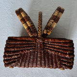 Basket with lids