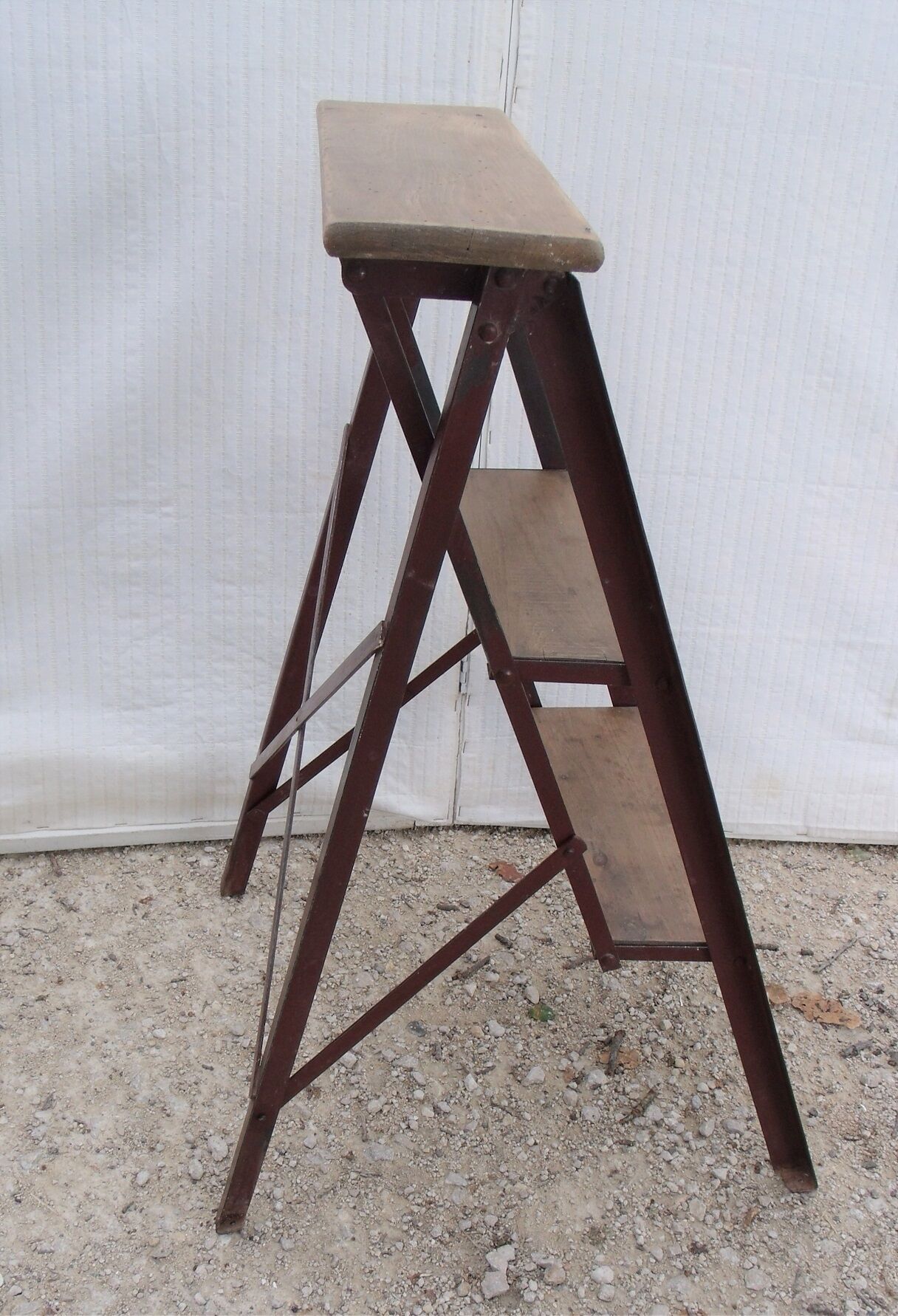 Former stool wood and metal vintage