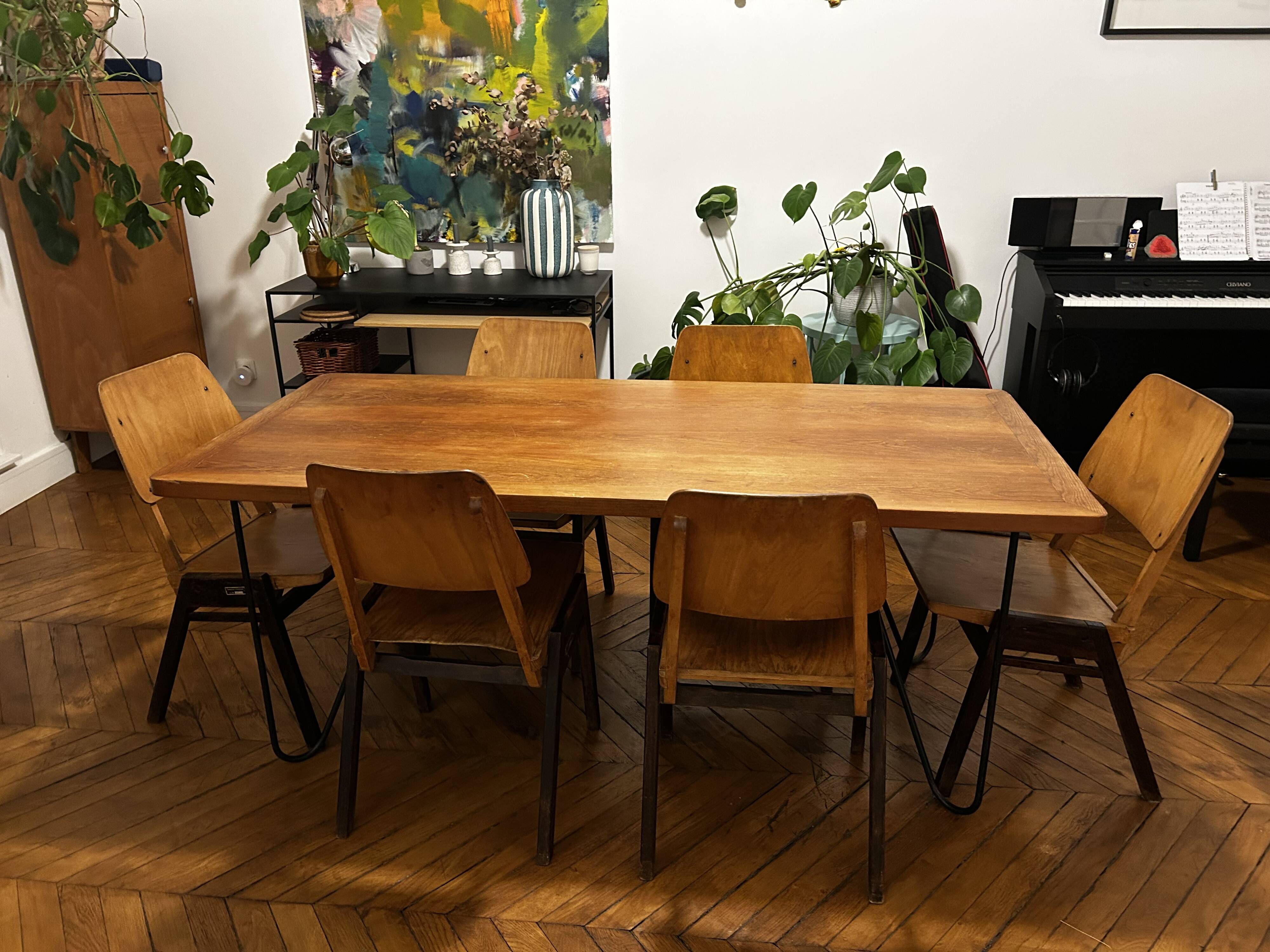 Dining table + 6 vintage chairs – 1960s modernism