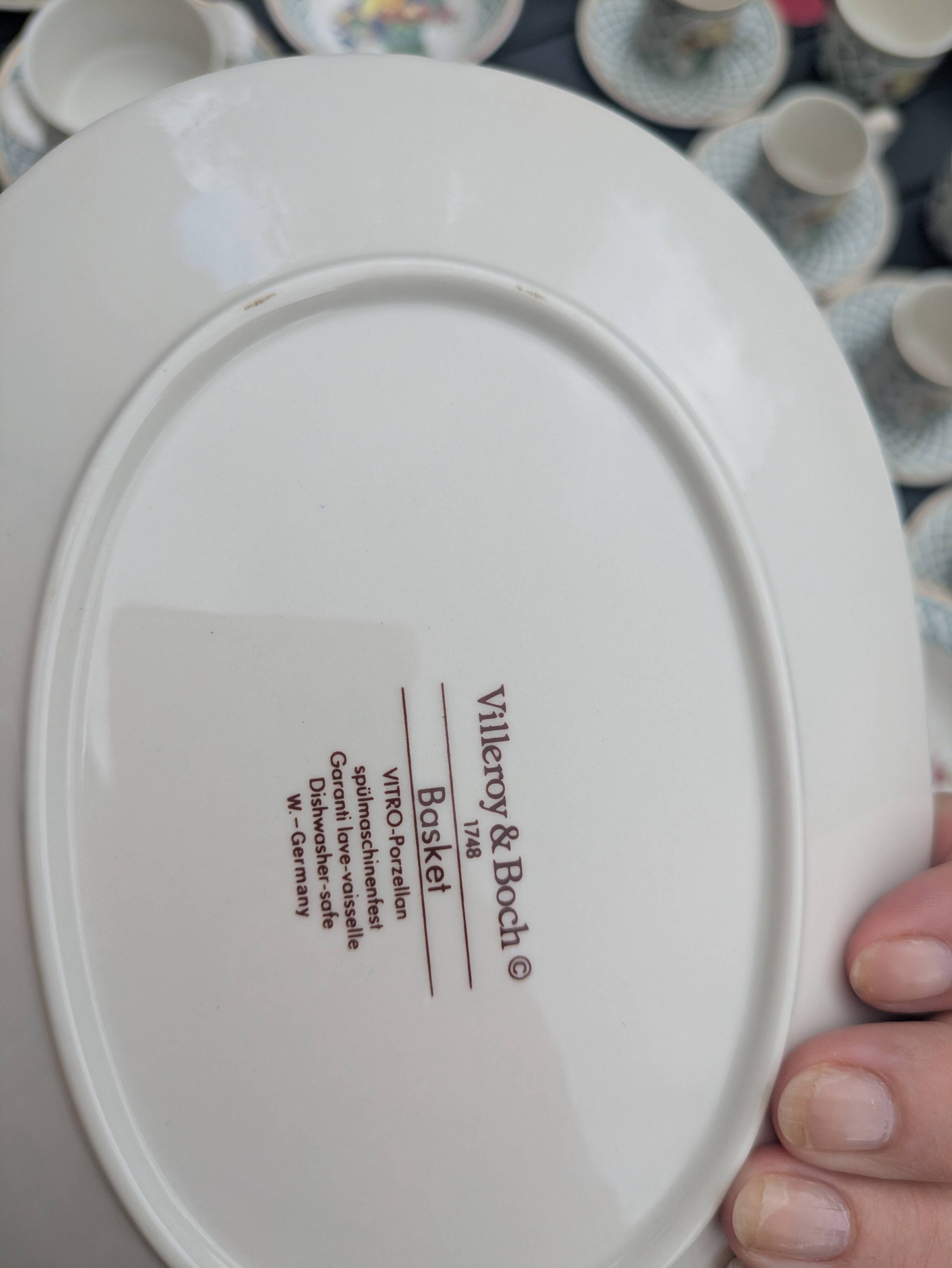 Service Basket Villeroy and Bosch 69 pieces