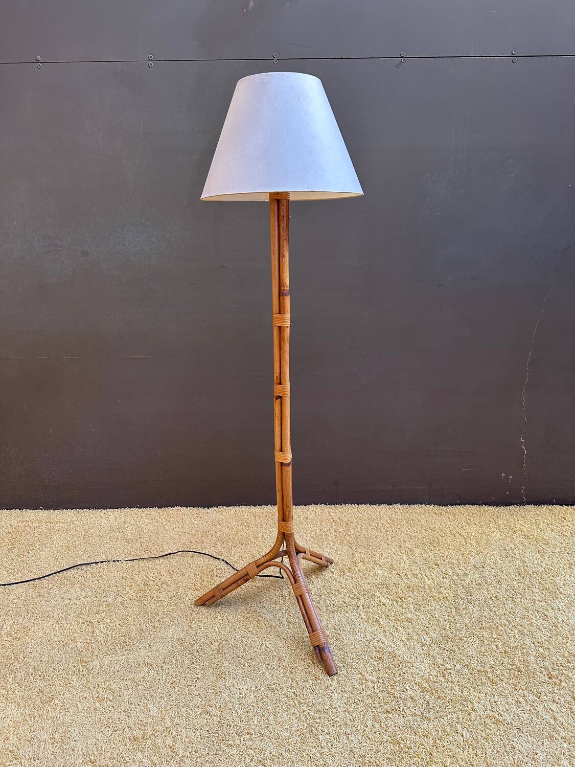 Tripod rattan floor lamp