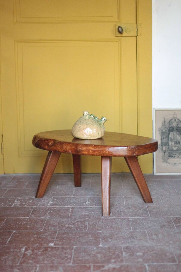 Table basse brutaliste en bois de loupe orme, déco intérieur,table de salon