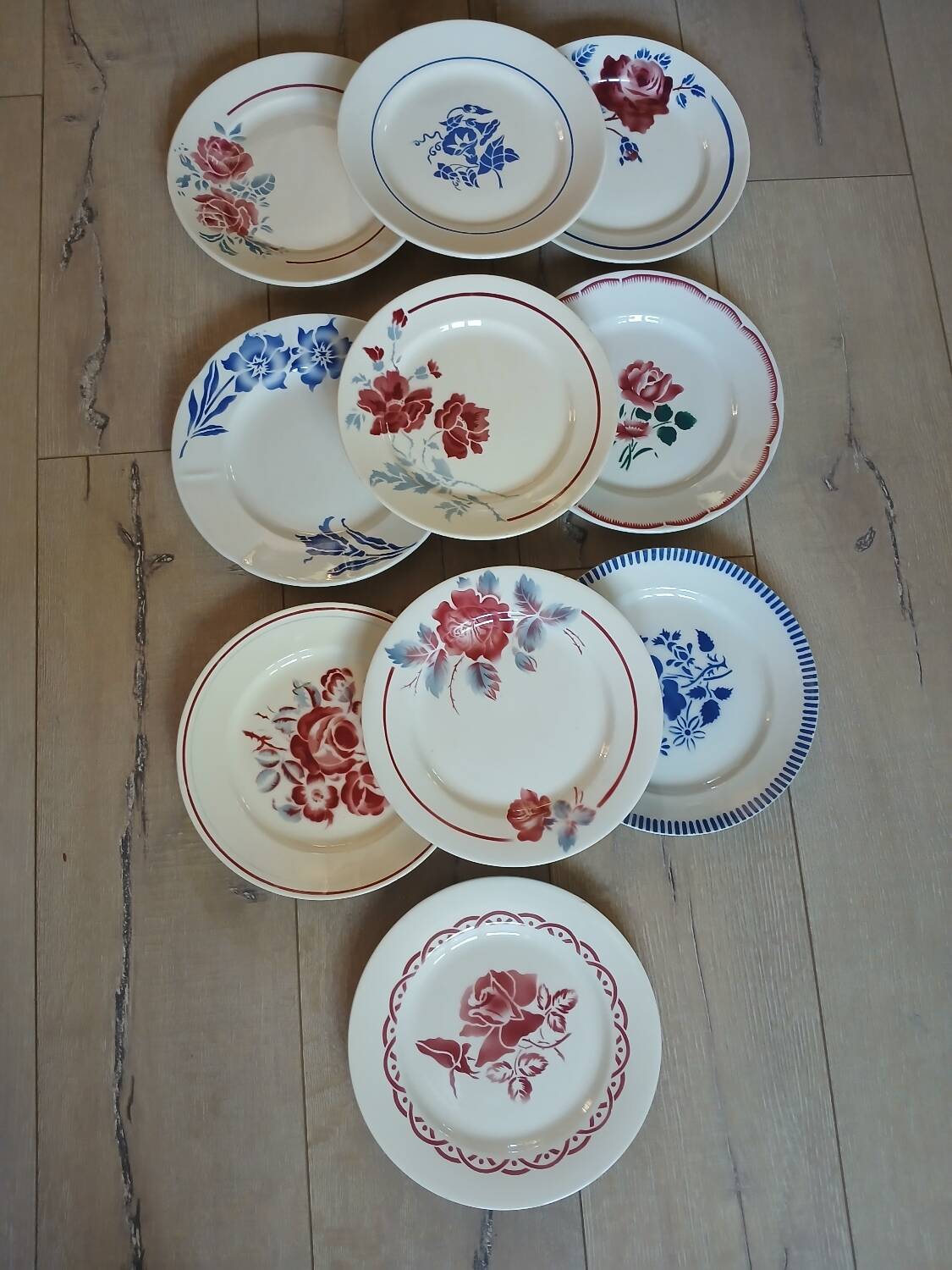 10 assiettes plates anciennes dépareillées