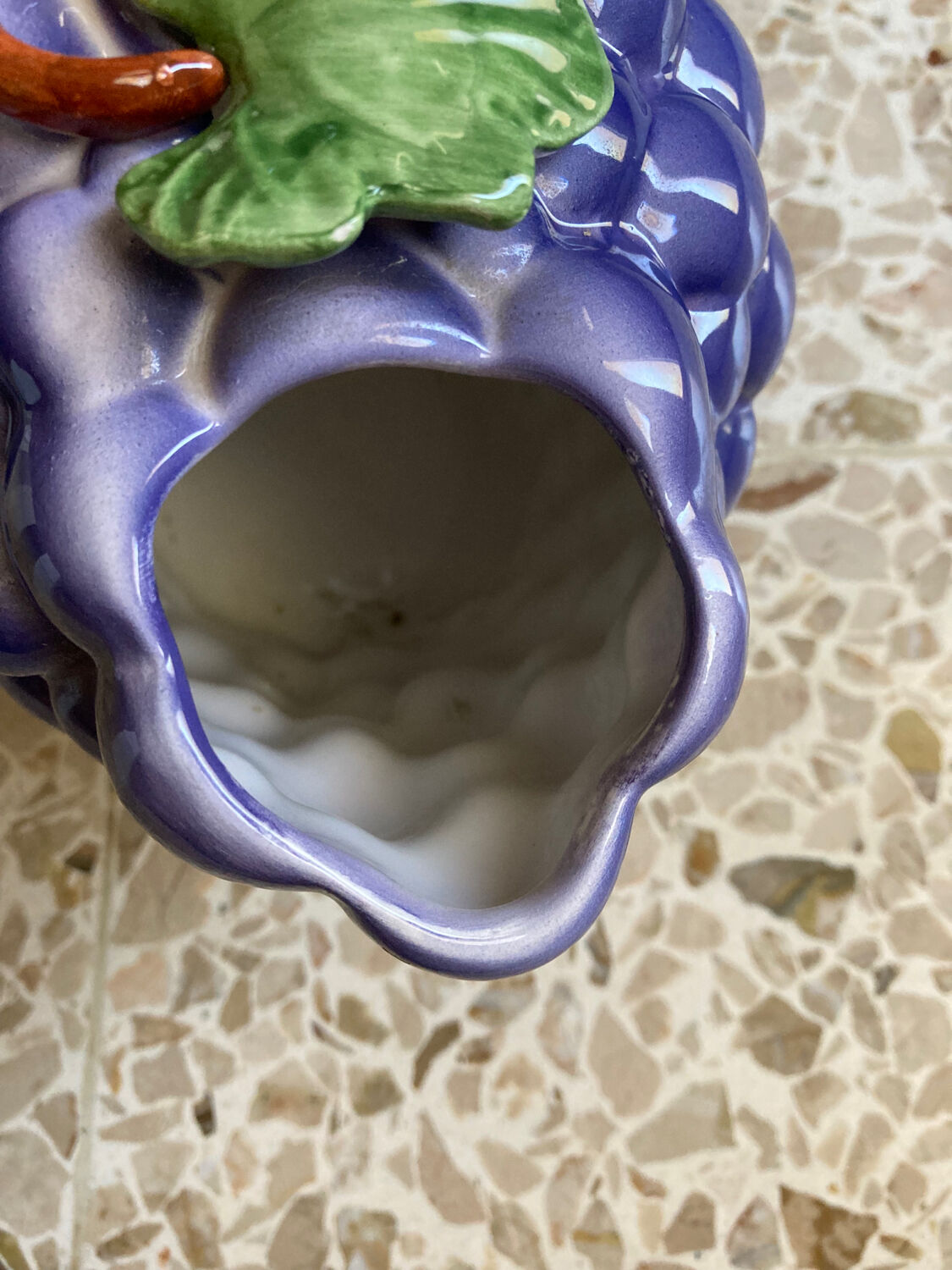 Slurry pitcher fruit grape