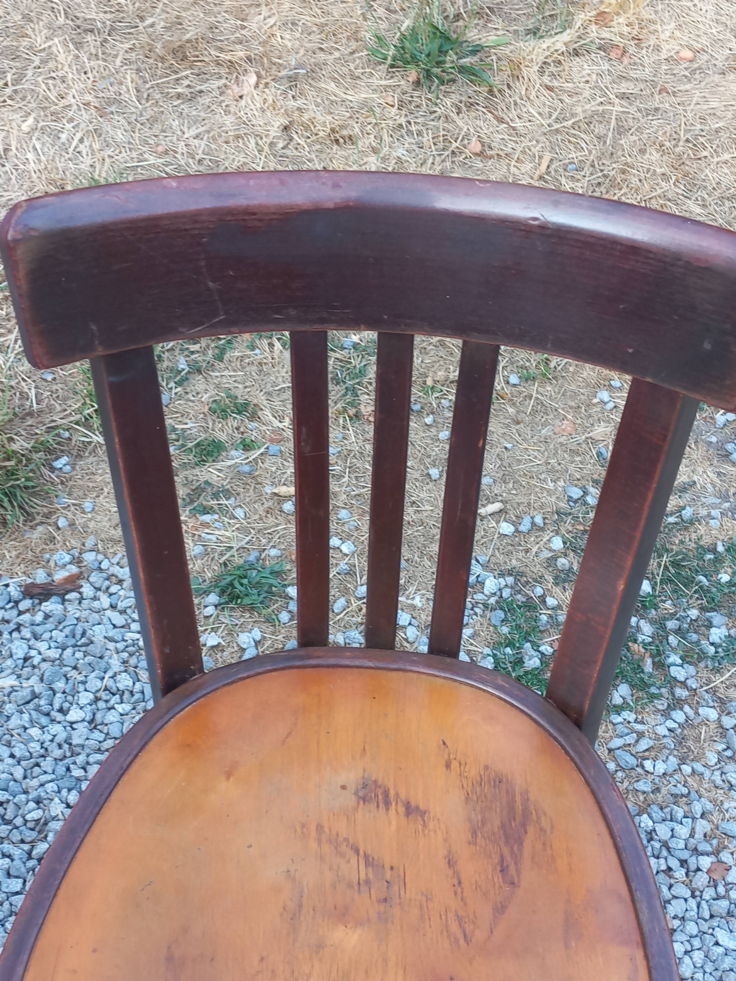 Set de 5 chaises de bistrot anciennes