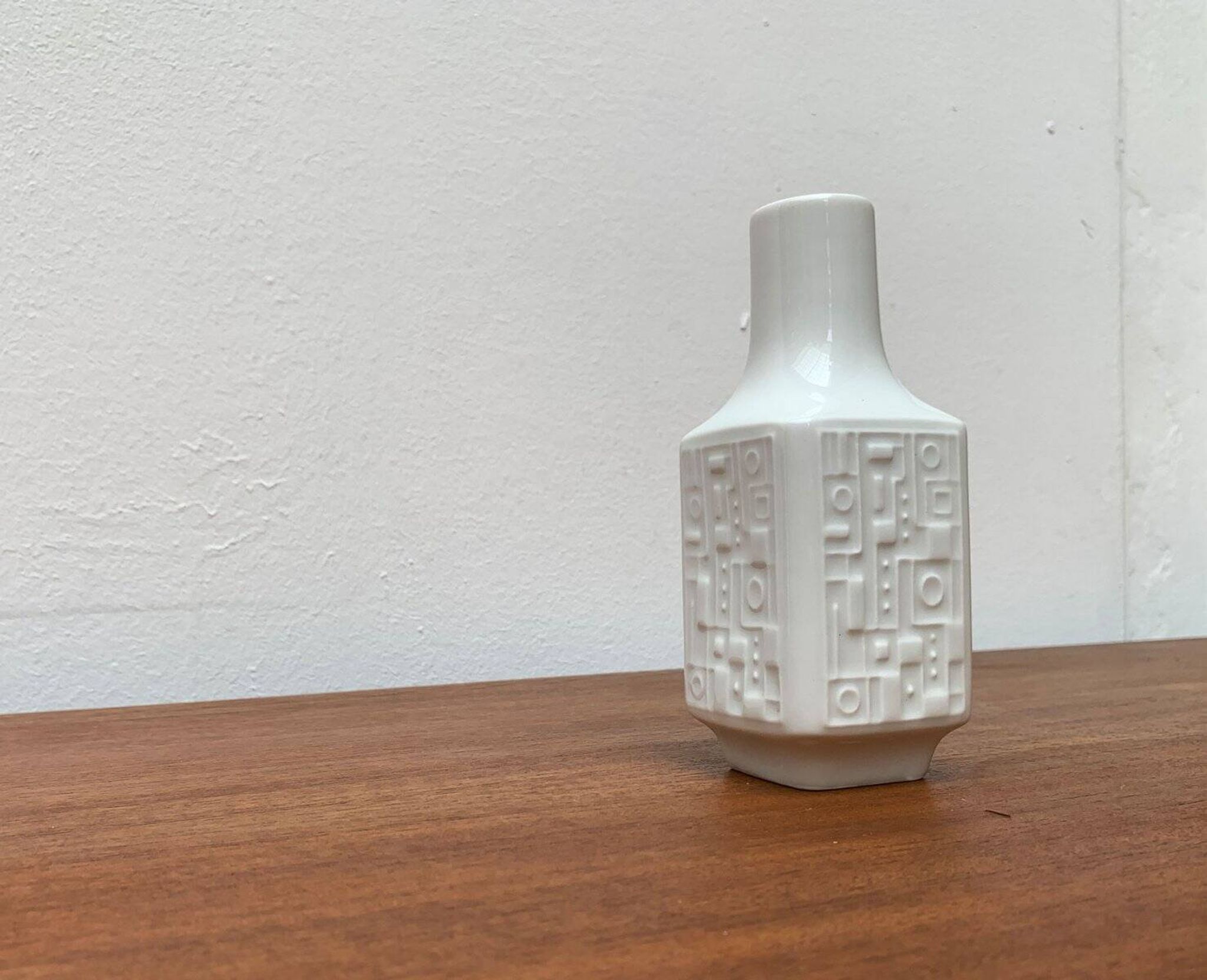 Brutalist porcelain vase from mid-century Wunsiedel Bavaria Porcelain, 1960s.