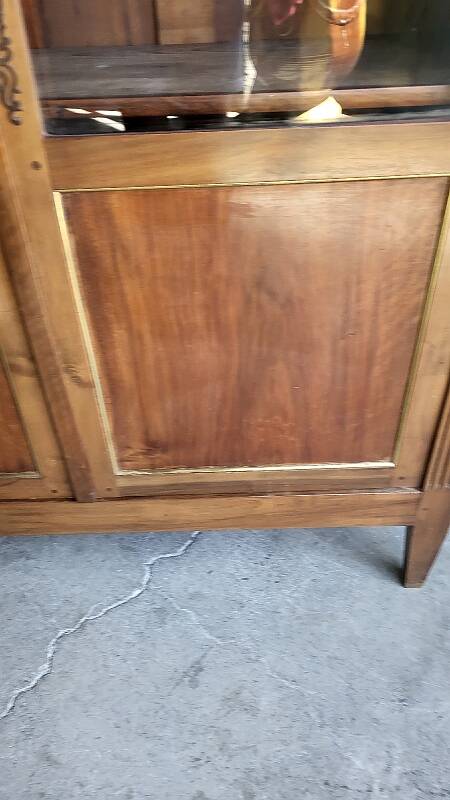 Display cabinet louis xvi style 2 doors in walnut