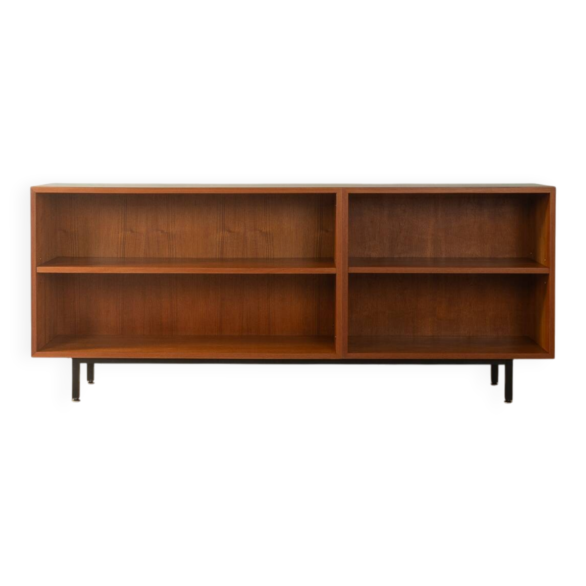 Elegant mid-century sideboard from the 1950s by Oldenburger Möbelwerkstätten