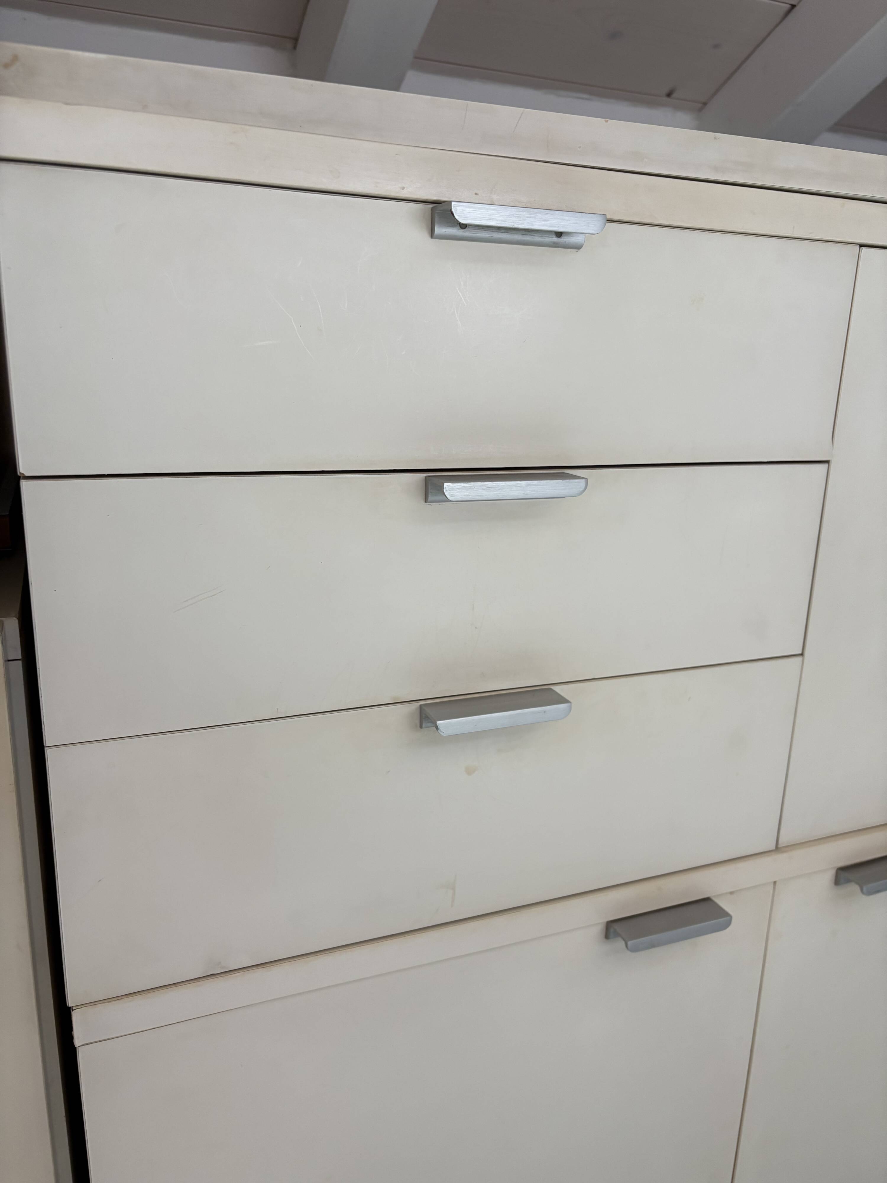 George Nelson's "CSS" wall-mounted bookcase for Herman Miller / furniture