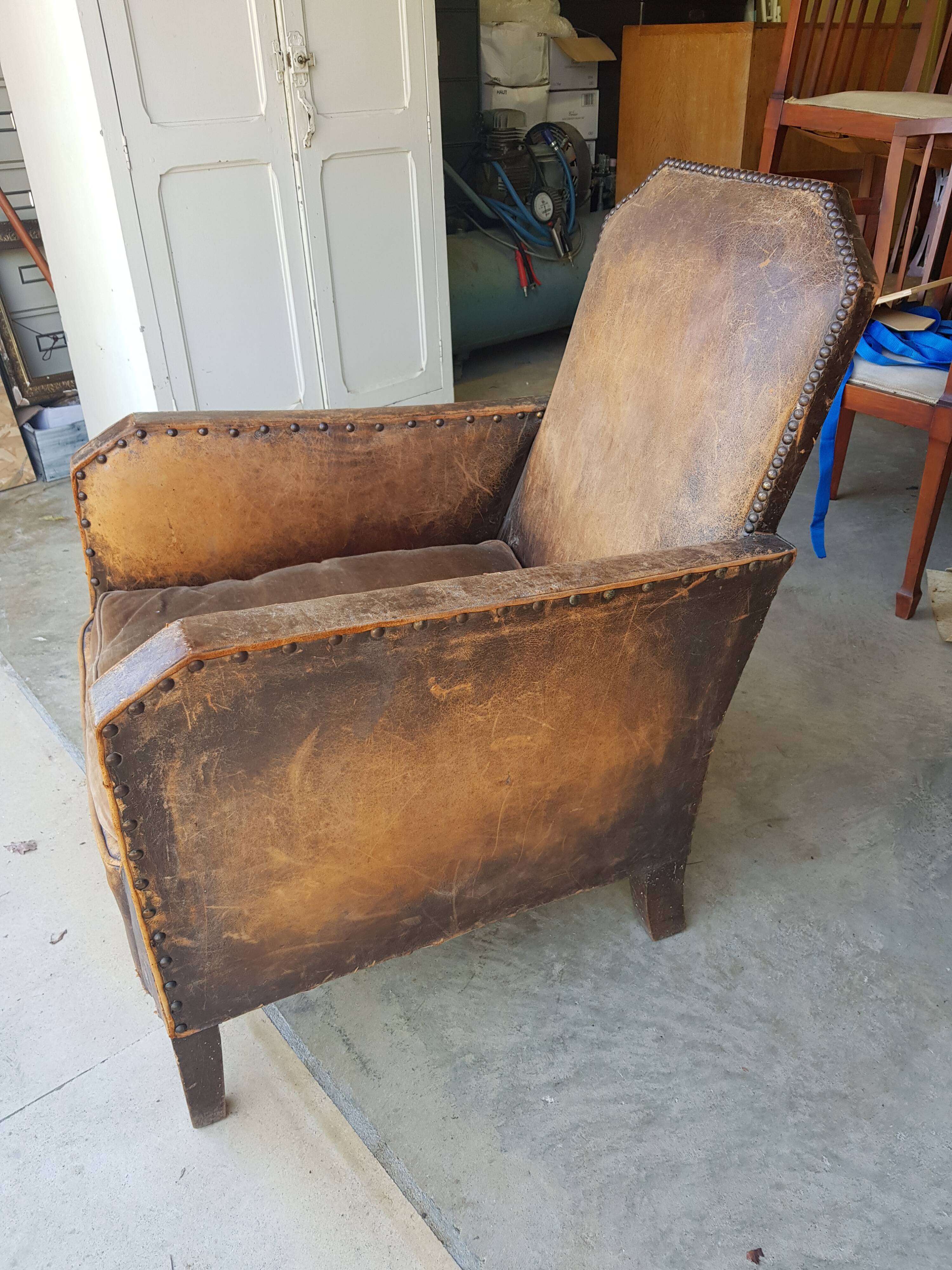 Club art deco chair