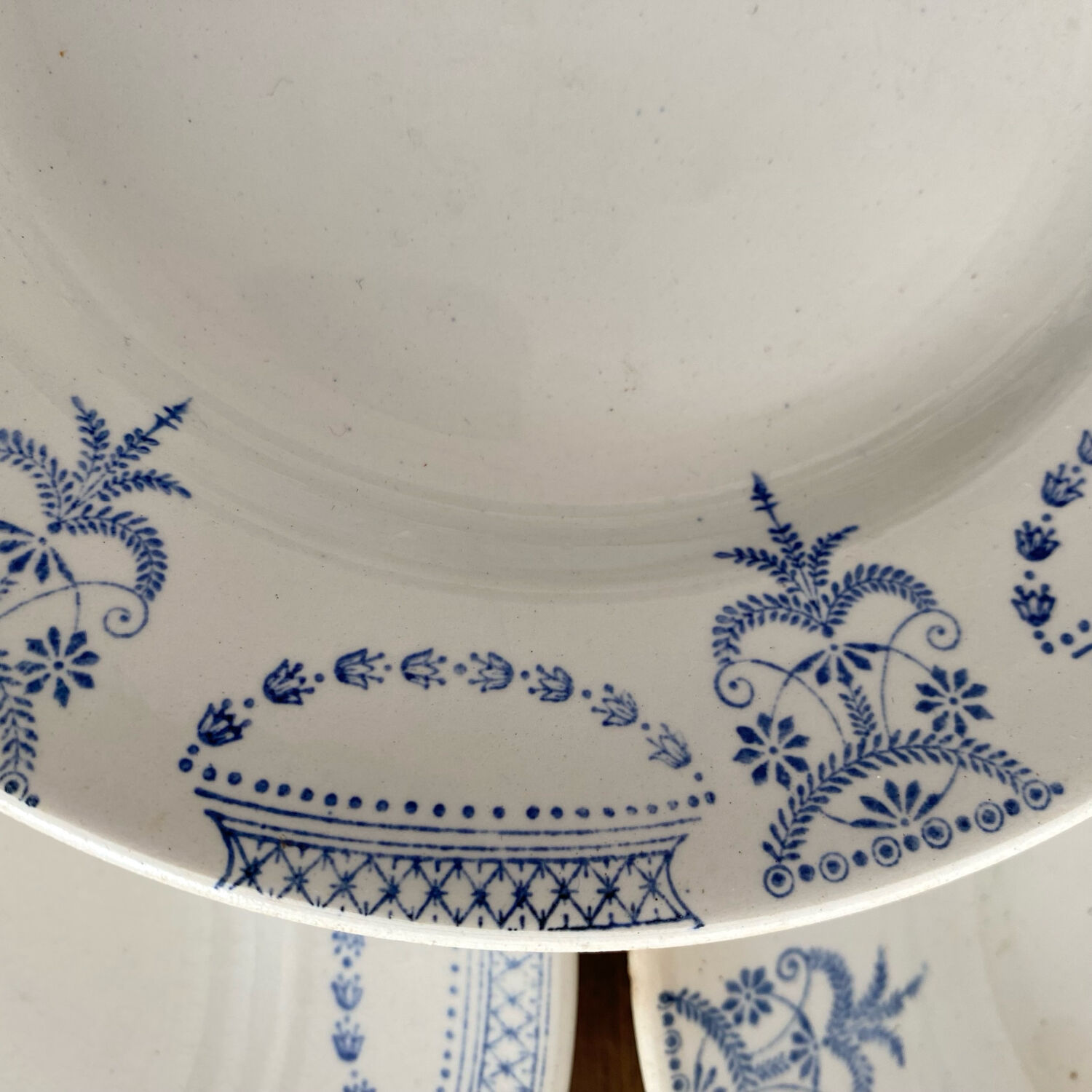 Colonial ironstone dessert plates Moulin des Loups