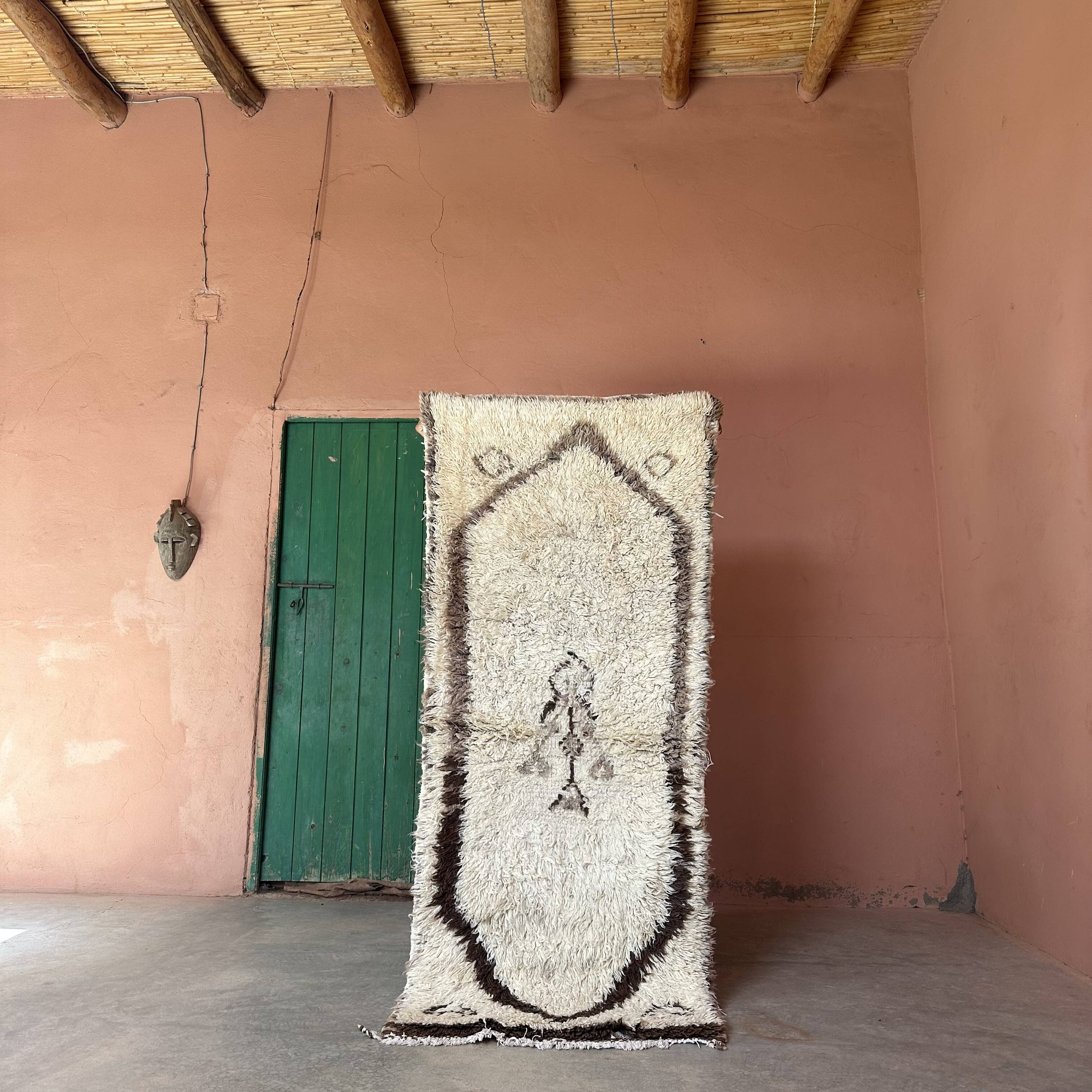 Azilal beige Berber rug - 191 x 79 cm