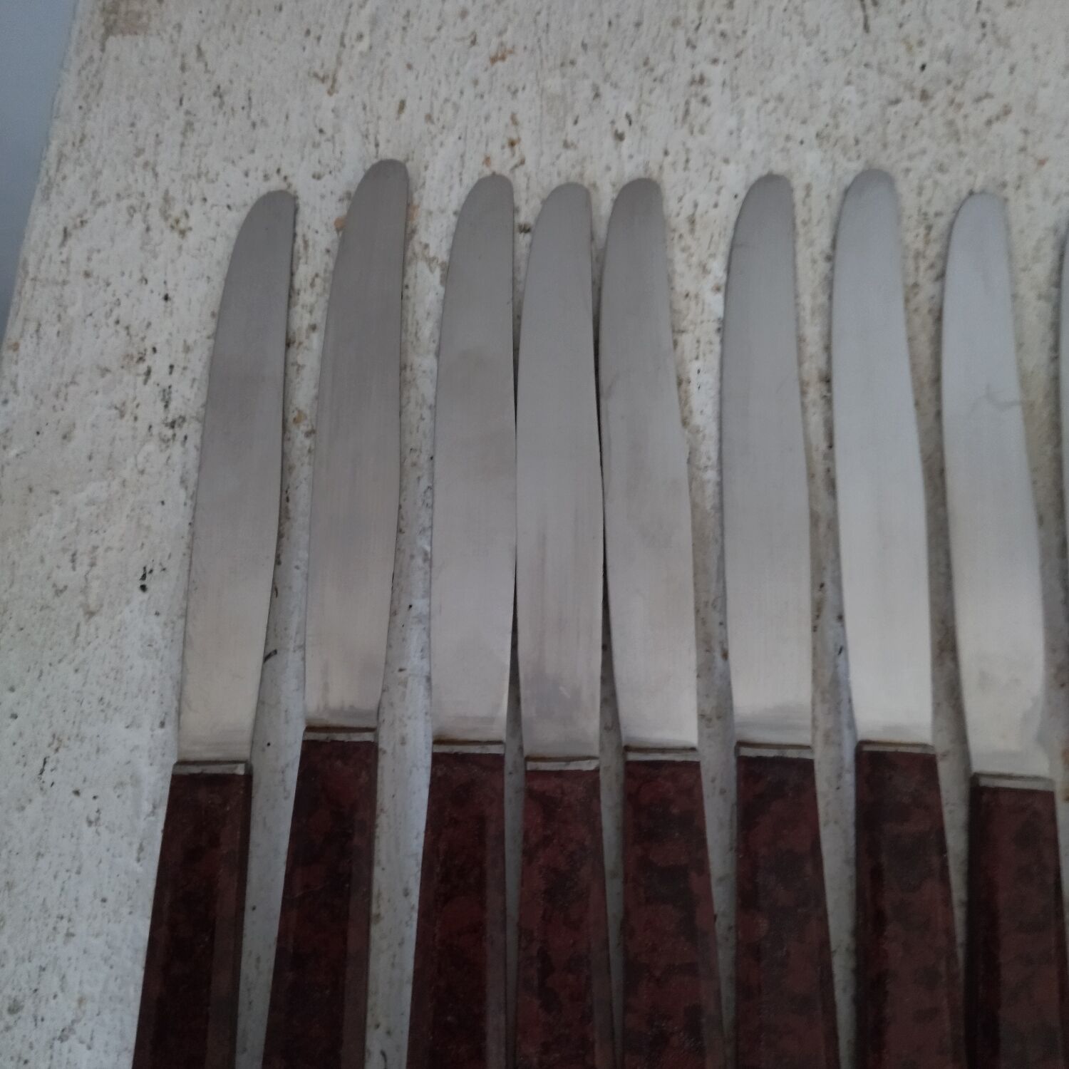 12 knives 40s Bakelite