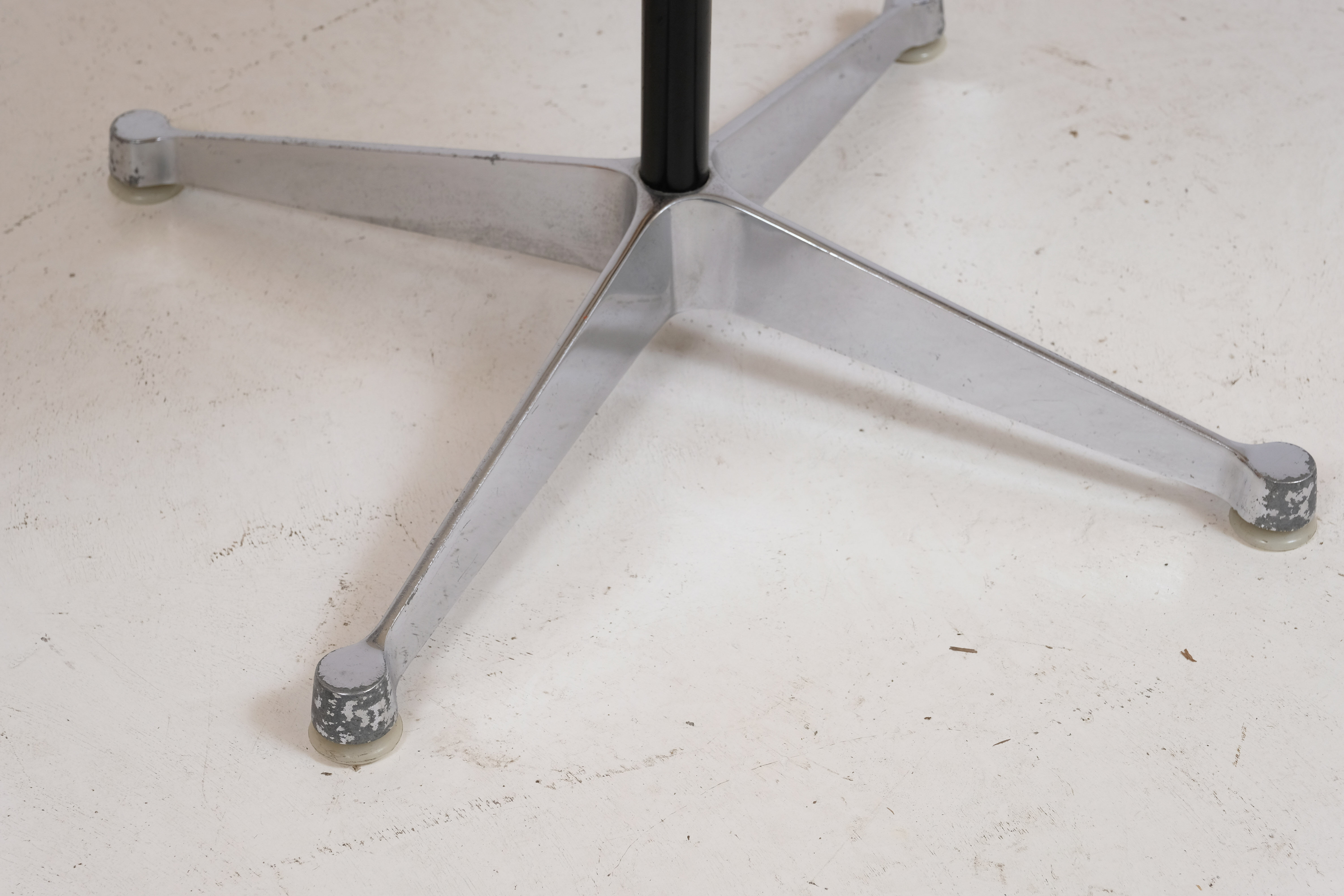 Skai armchair EA107 by Eames, Herman Miller edition - 1960