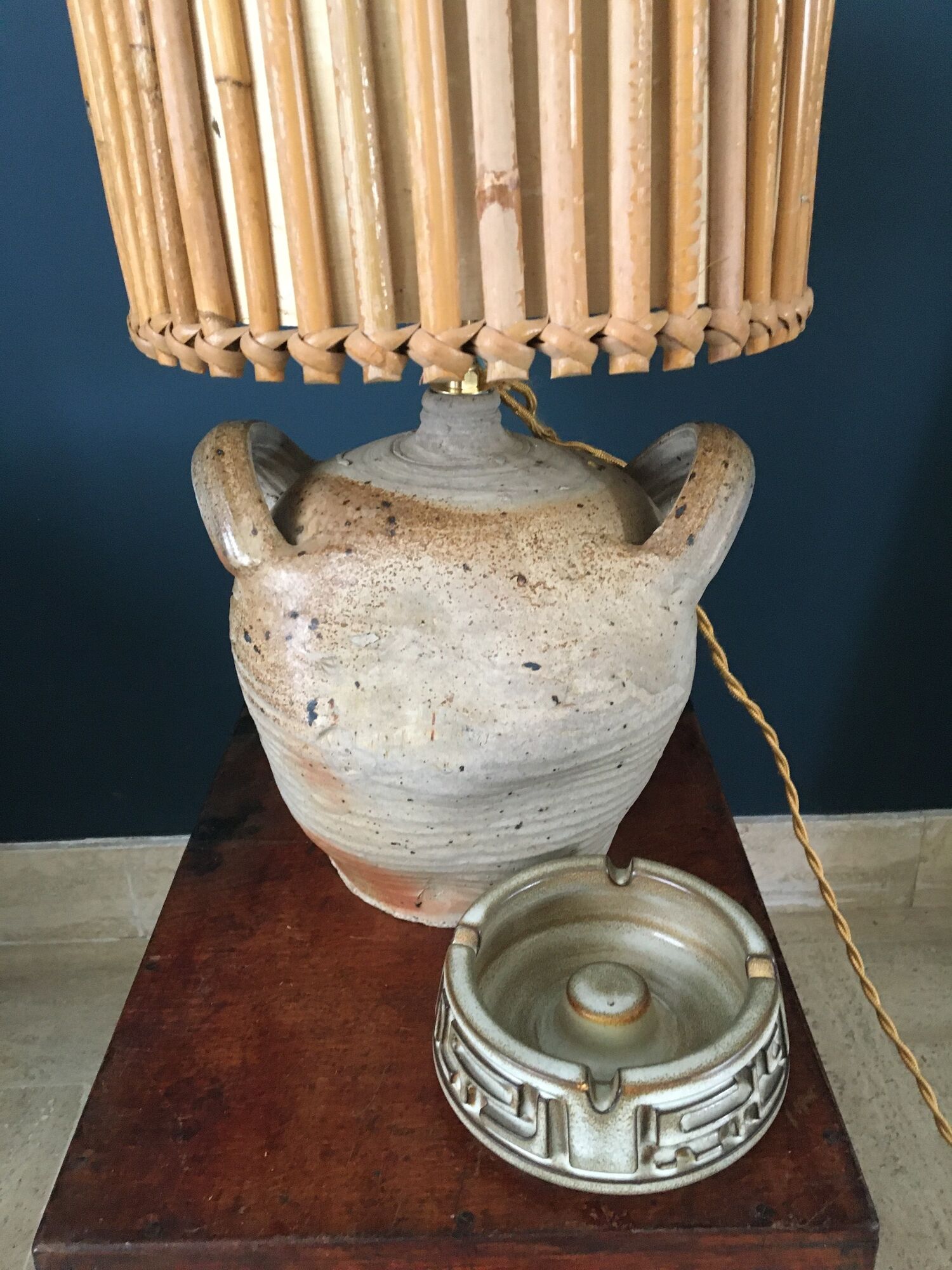 Antique jug lamp stand, color cable of your choice, vintage switch