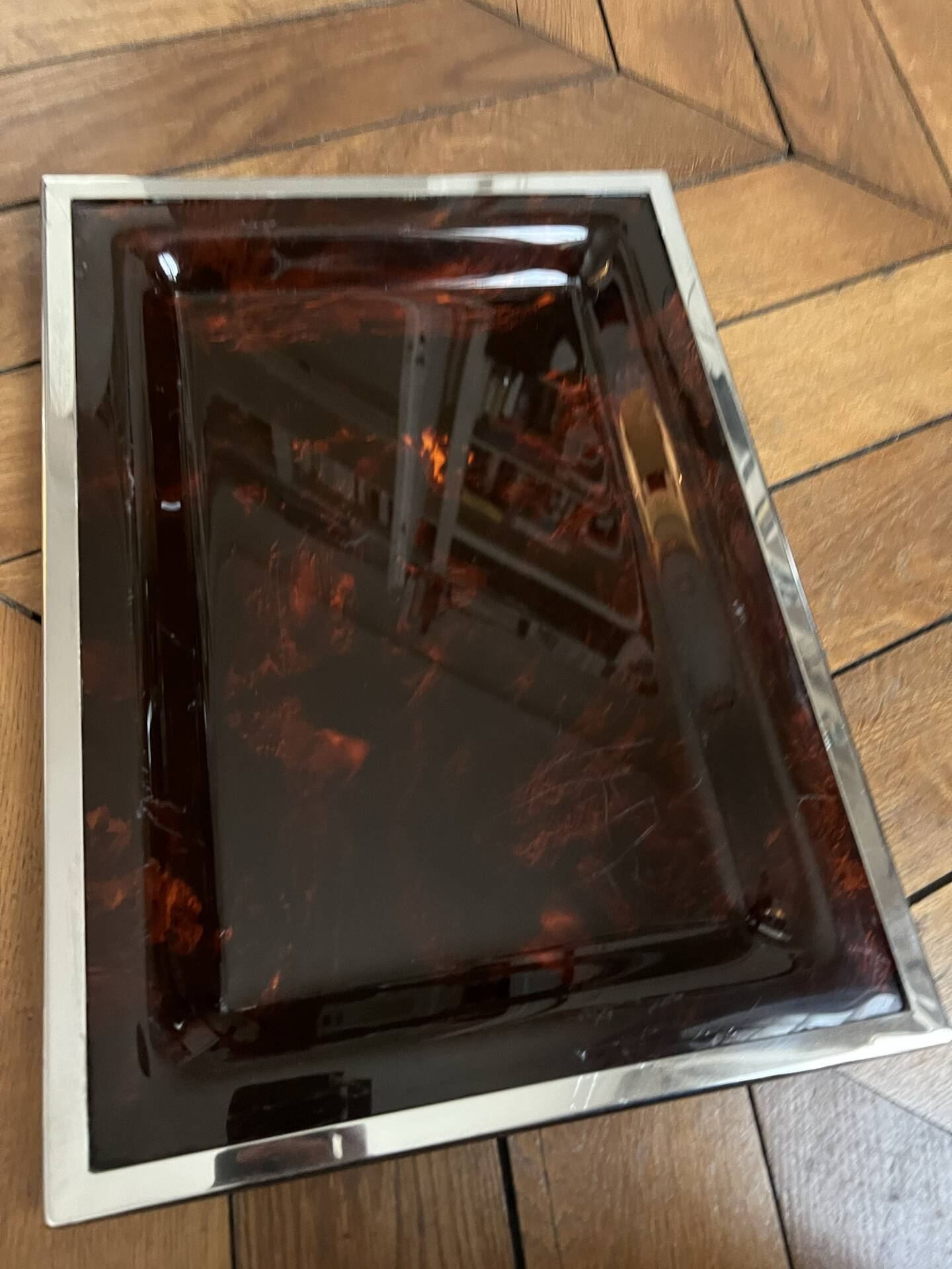 Plateau 70 in plexiglass and silver metal