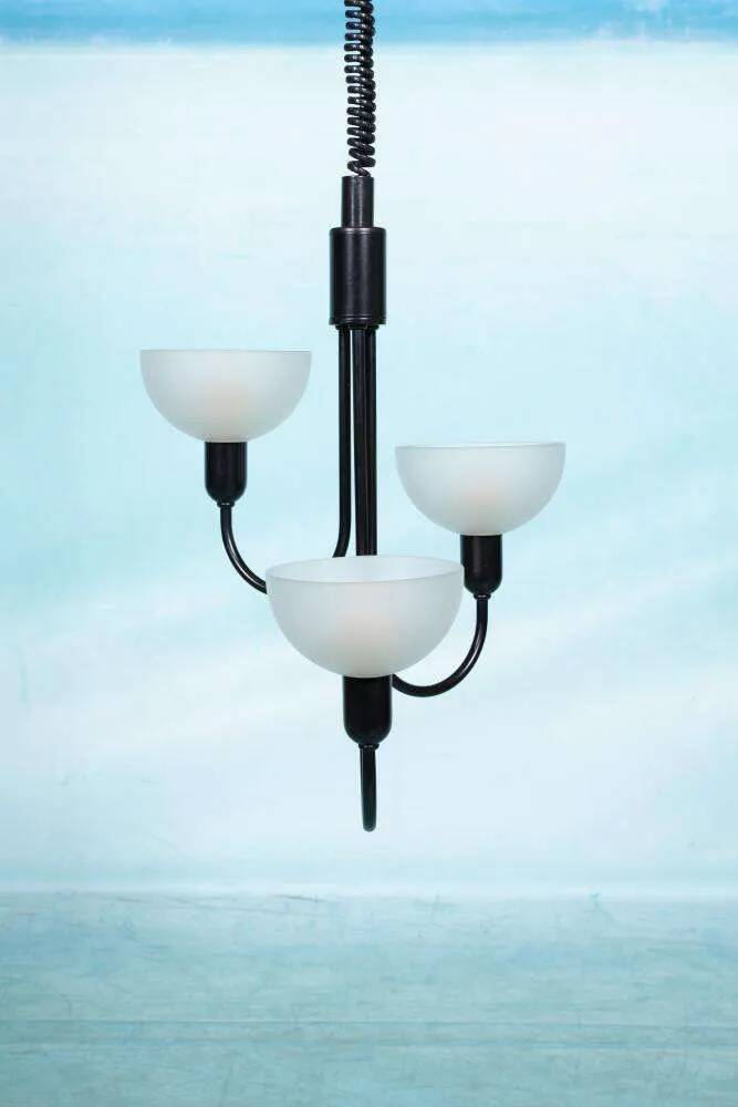 Suspension style Memphis 1960s, adjustable vintage lamp.