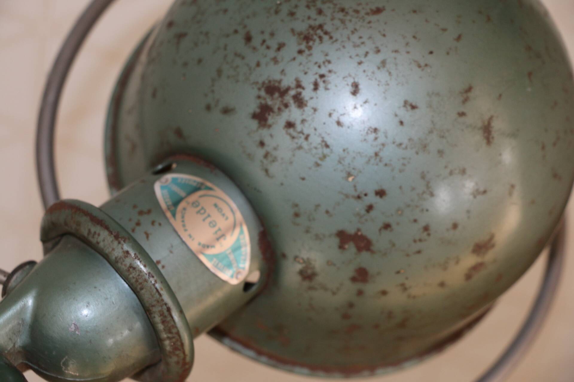 JIELDE 2-arm green lamp, 1960s square foot