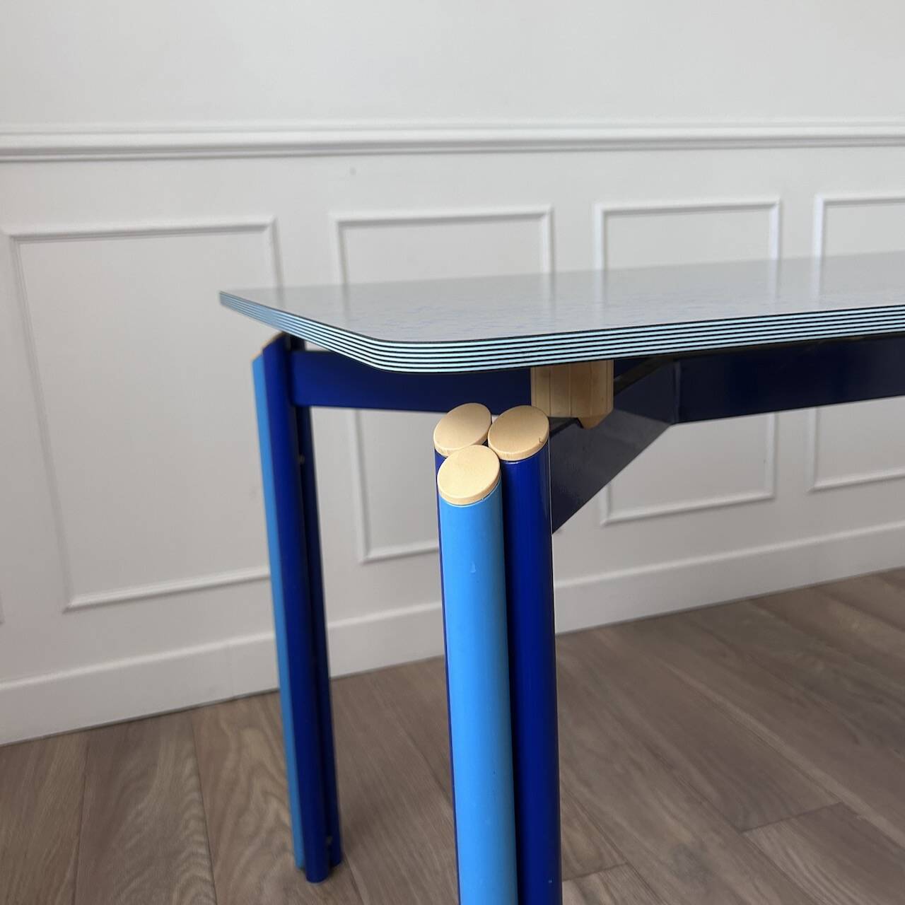 Table or desk from the 80s