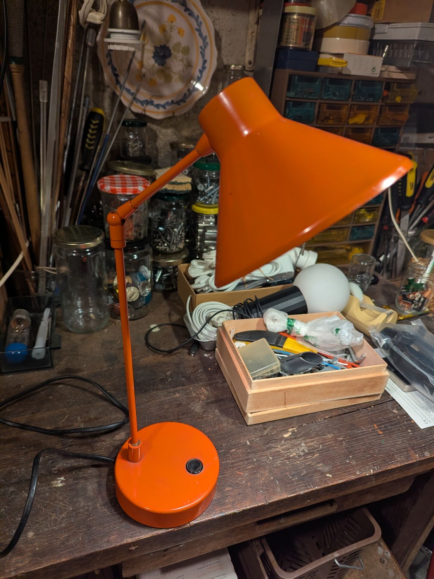 Lampe articulée Bobby pour Habitat orange métal