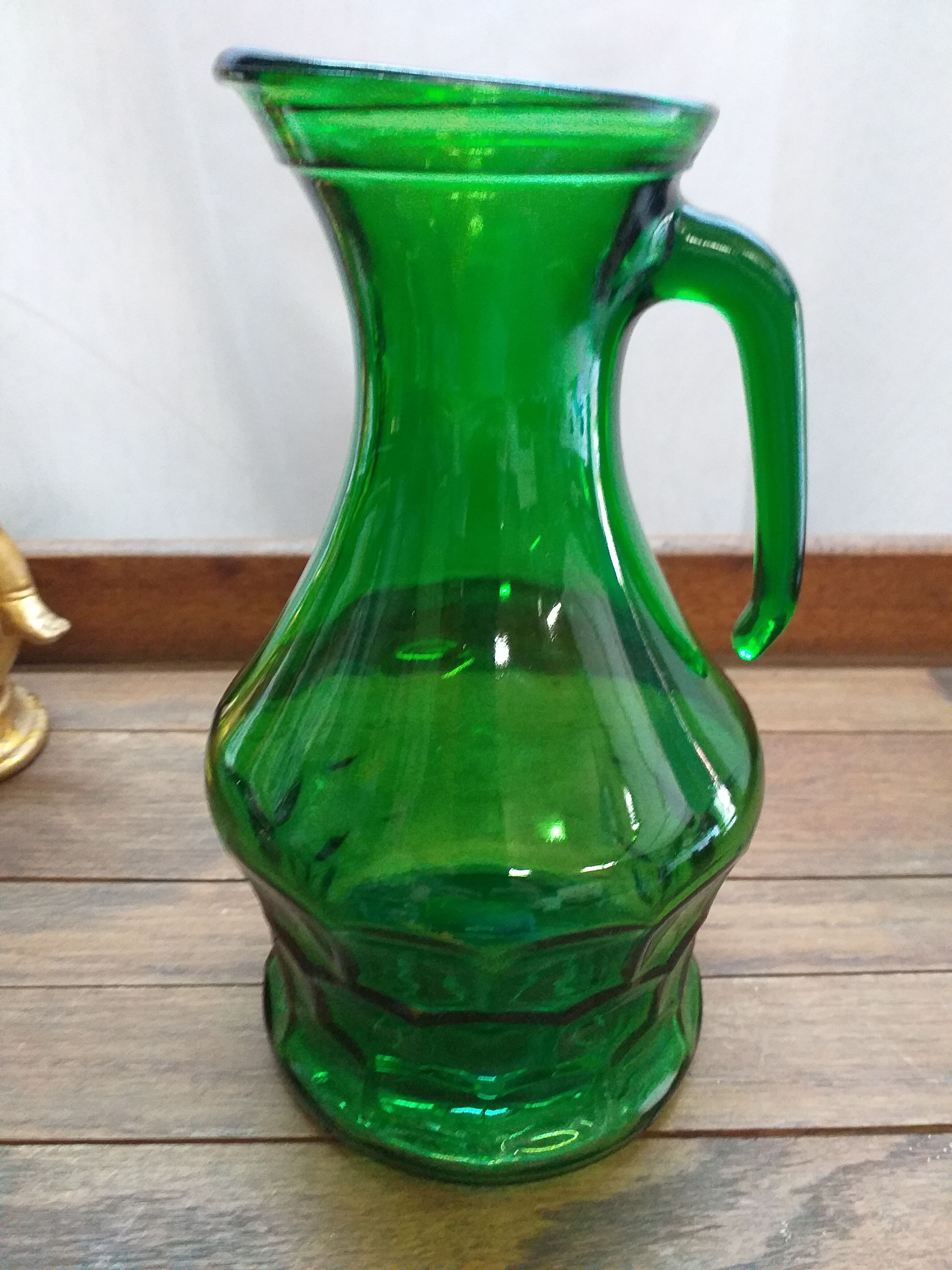 Glass pitcher