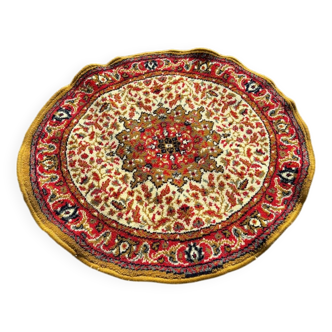 Small round rug