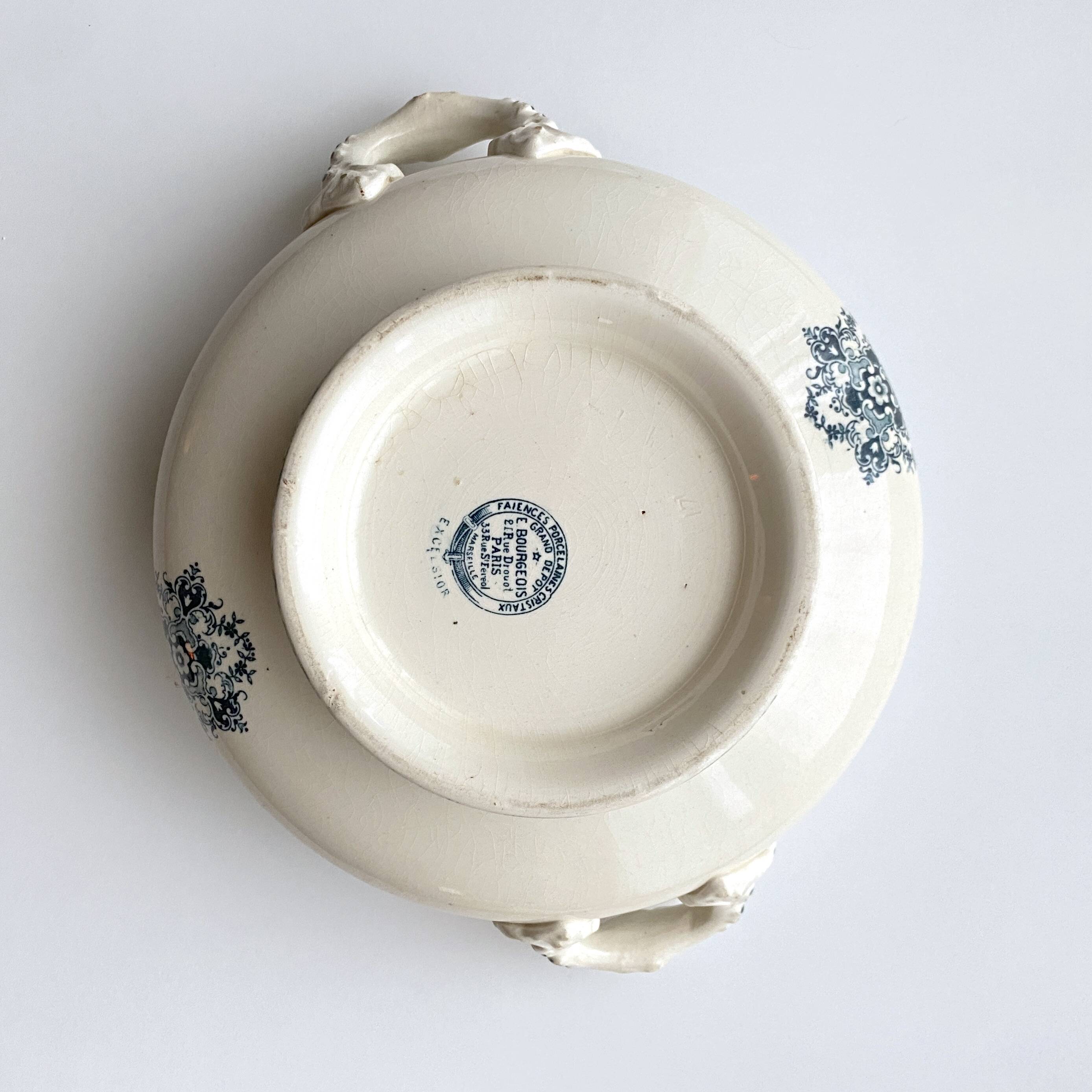 Soup tureen, Iron earth, Excelsior, E. Bourgeois, Late 19th century