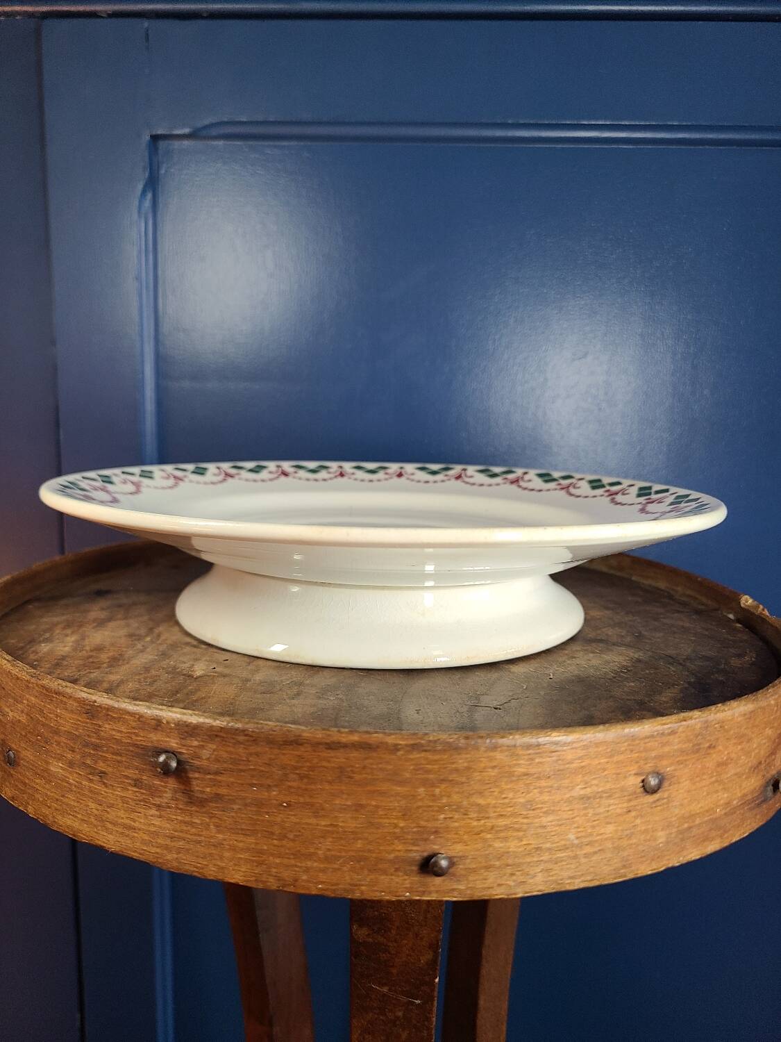 Old dish on foot / porcelain compotier moulin des loups