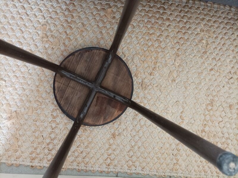 Stool feet metal seat patinated wood