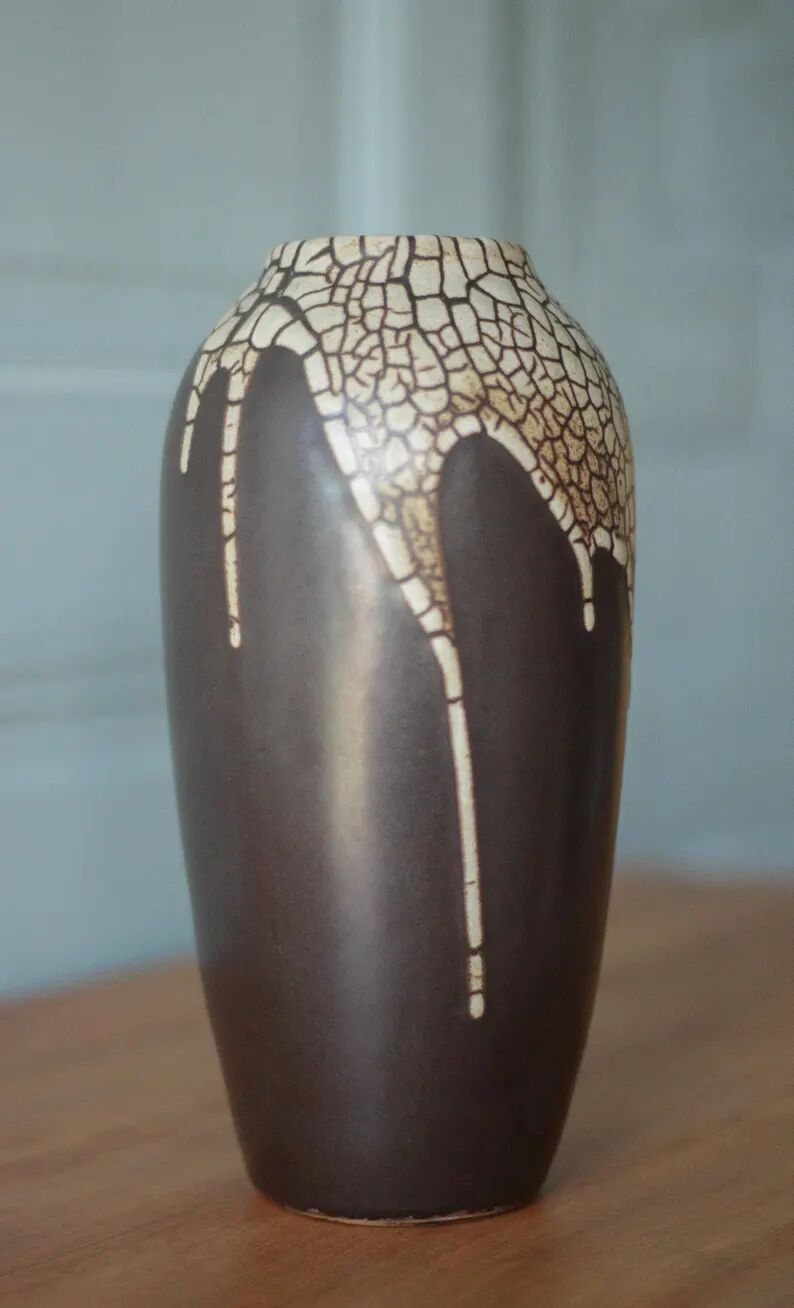 Vase signed Léon Pointu, ceramic vase with a glazed snake skin effect, Pottery Saint-Amand-en-Puisaye, collection.