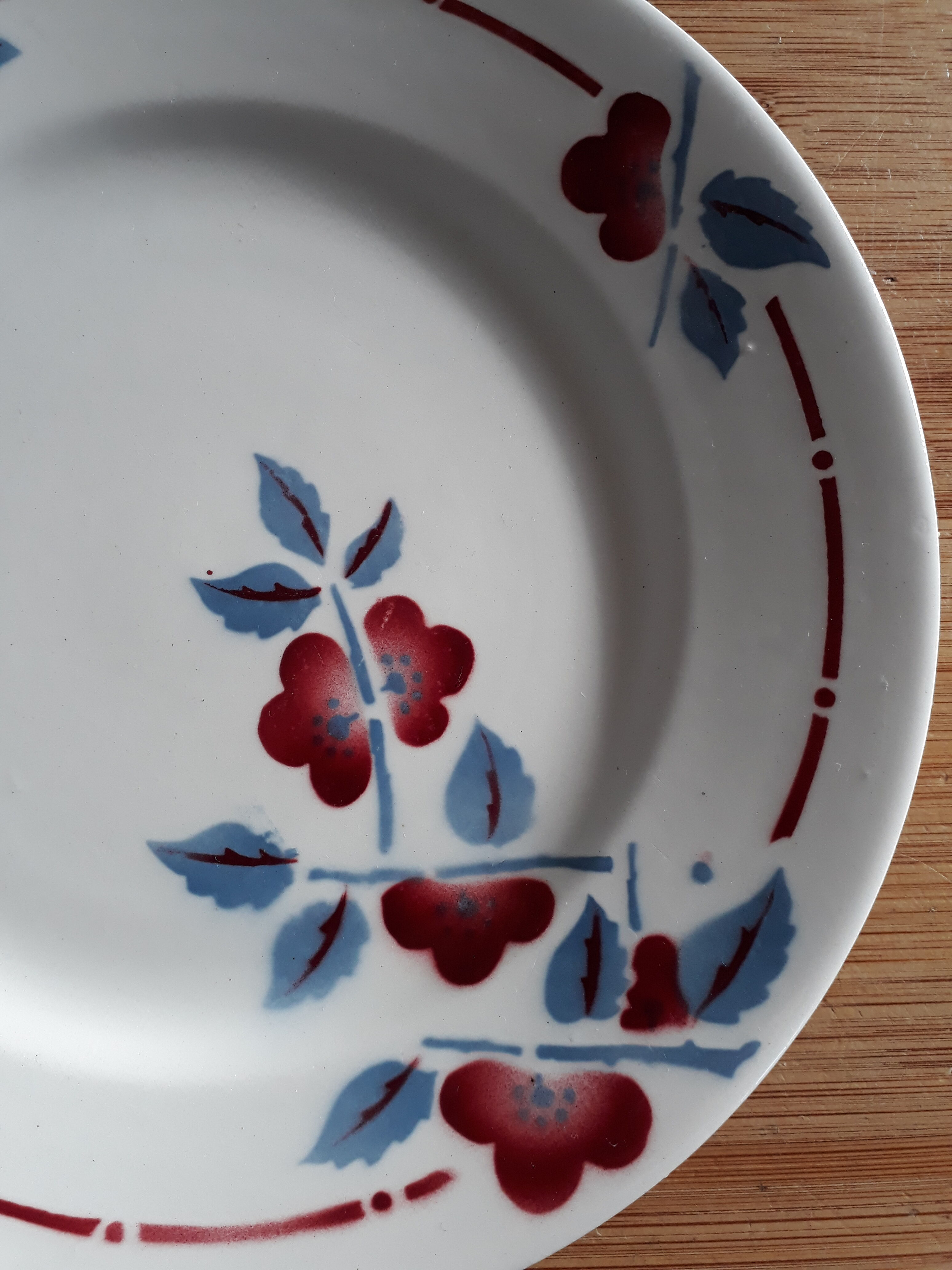 Lot de 6 assiettes à dessert anciennes Céranord-St Amand modèle IENA