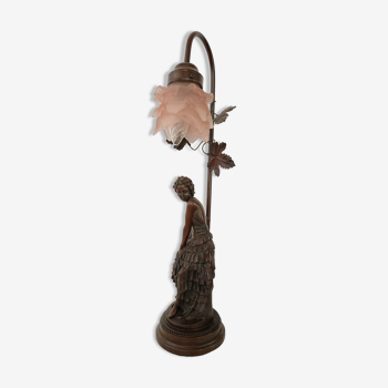 Lampe statue femme en régule et verre tulipe rose style art nouveau