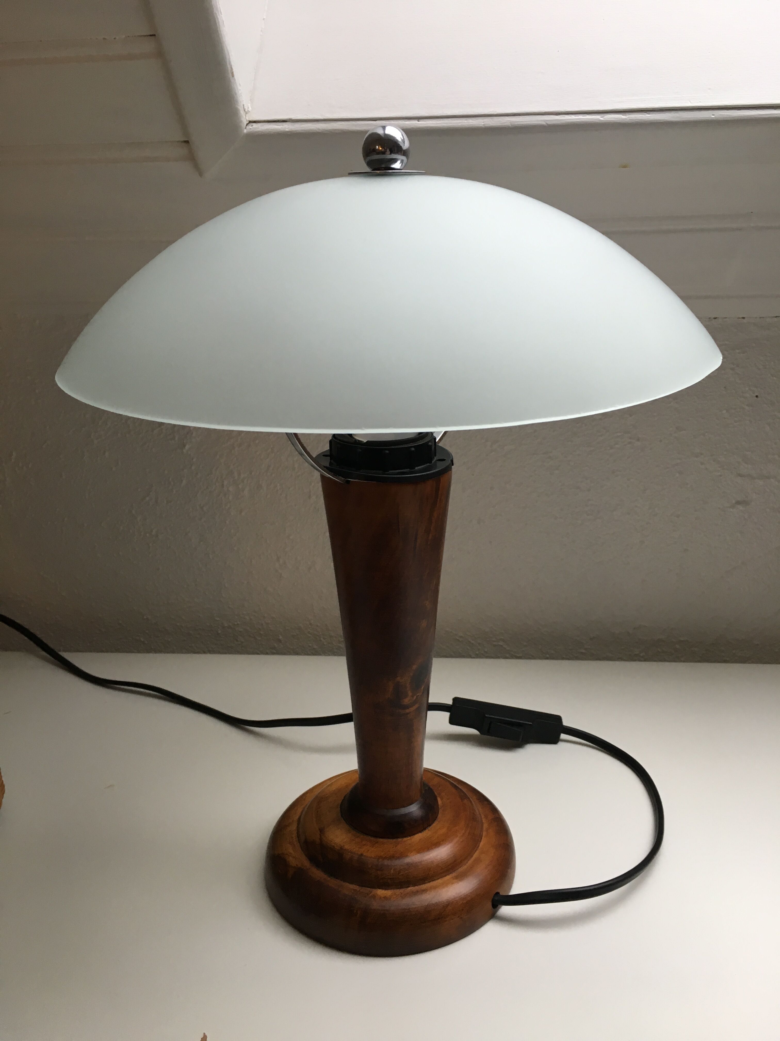 Frosted glass mushroom lamp