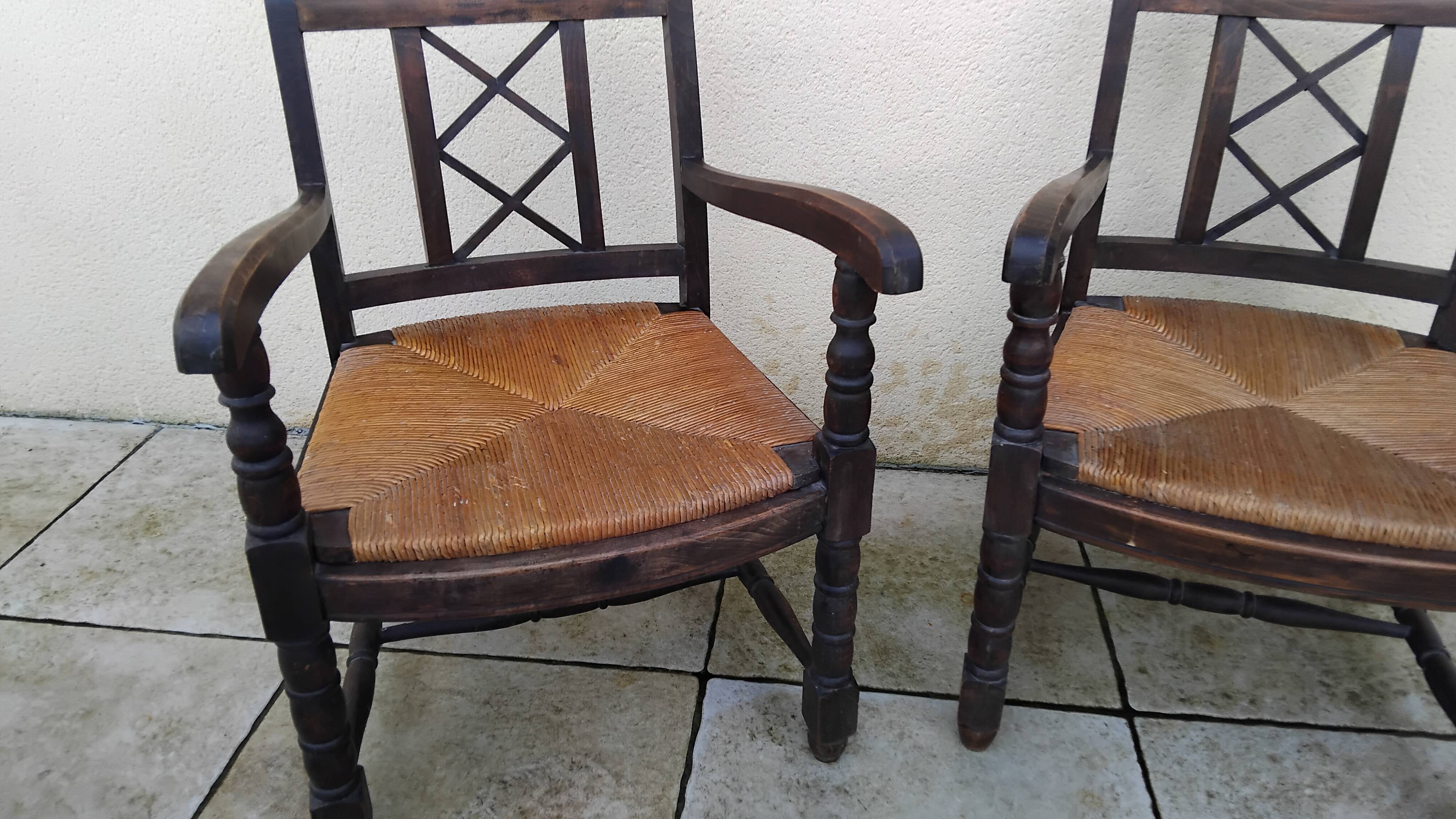 Pair of vintage straw seat armchairs from the 30s/40s.