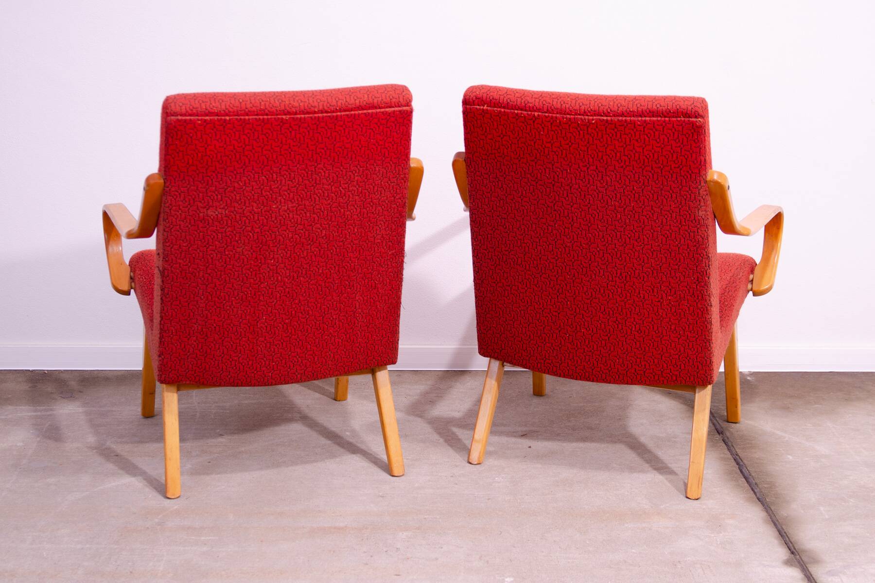 Paire de fauteuils vintage de Jaroslav Šmídek pour JITONA, 1960