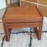 Tables gigognes