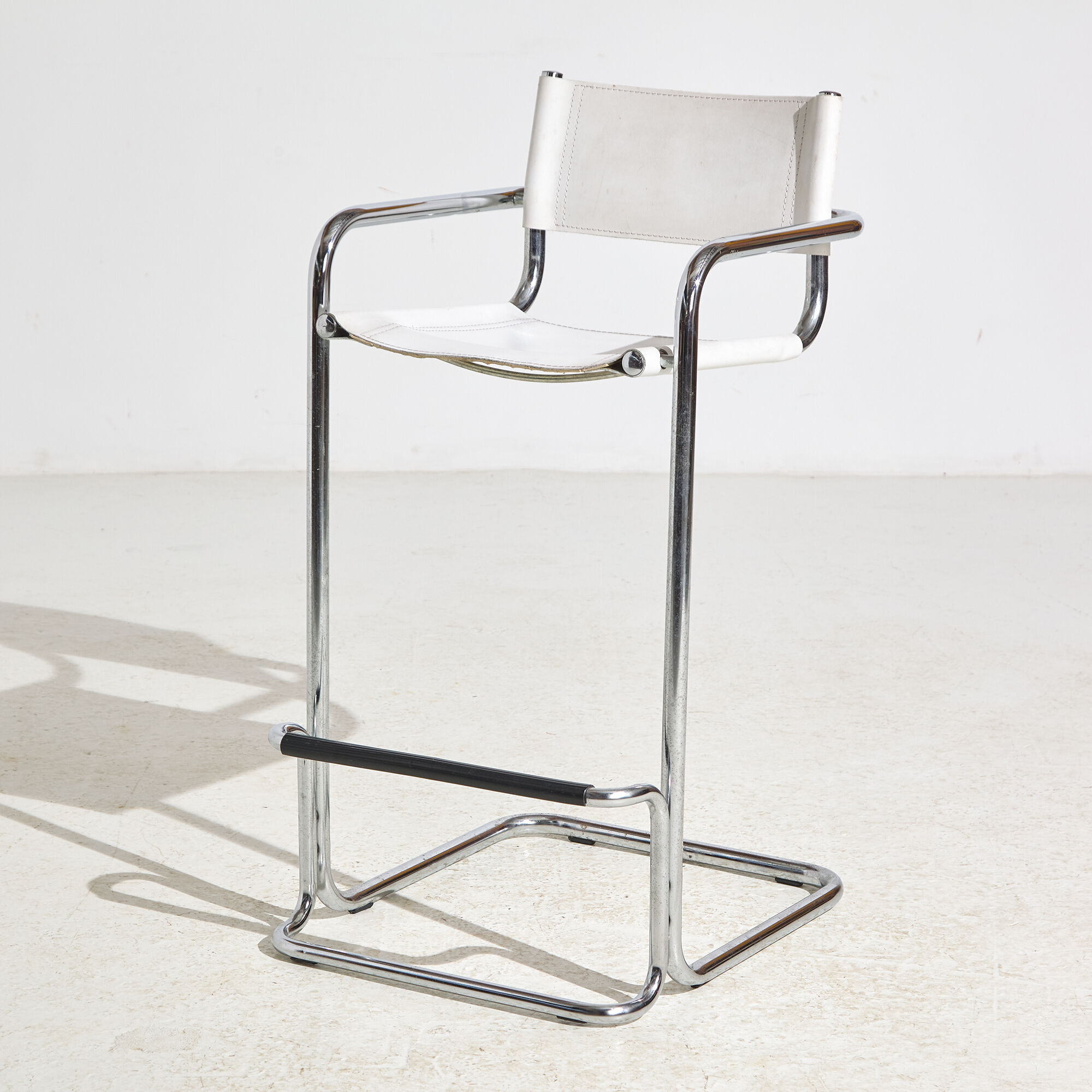 Tabouret de bar tubulaire