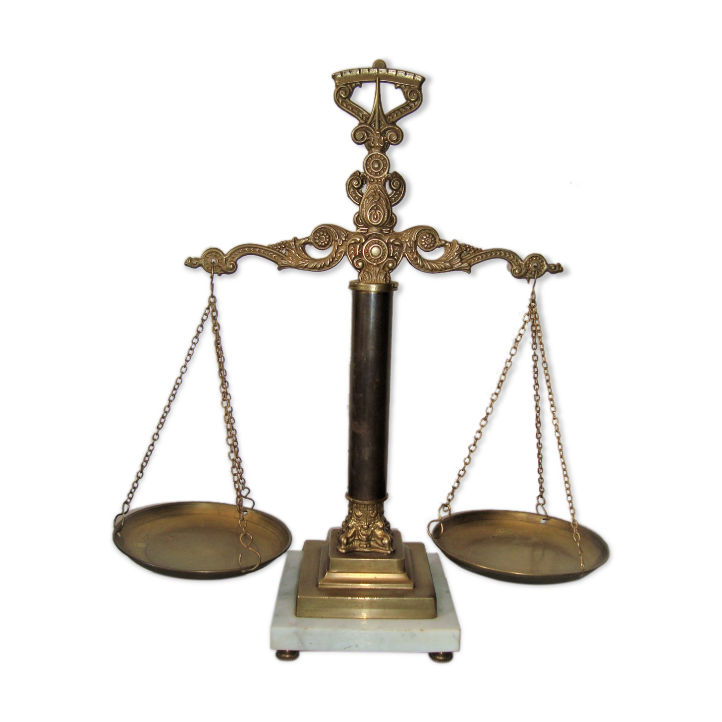 Balance justice brass base marble vintage 50