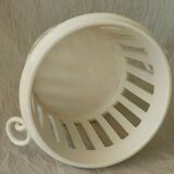 Openwork model faience pot cover