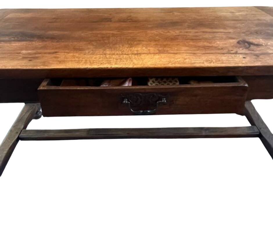 Table de ferme en noyer