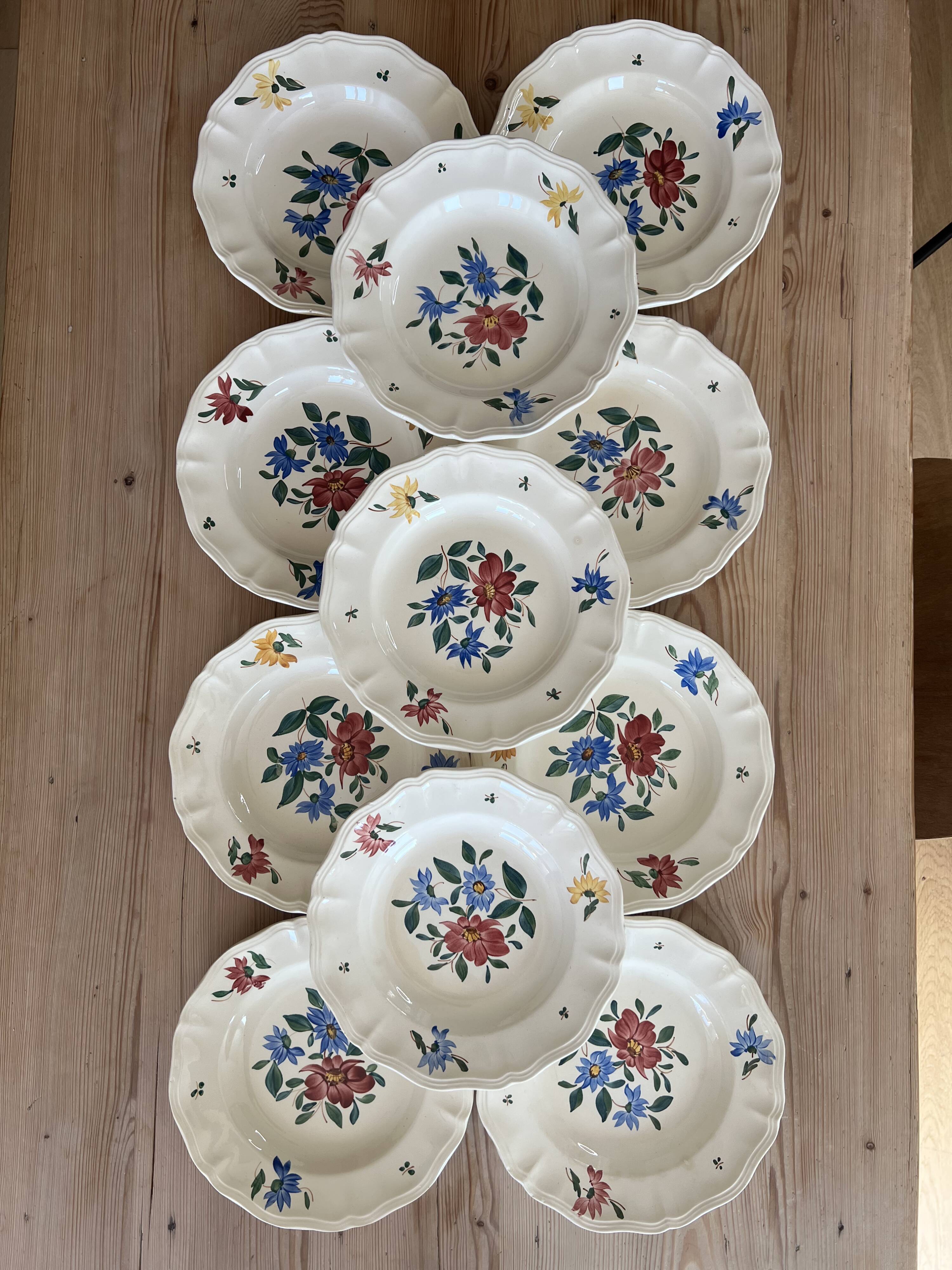 Lot 11 assiettes creuses Sarreguemines et Digoin