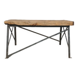 Eiffel metal base workshop with rivets