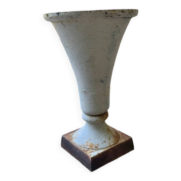 Vase hollandais en fonte