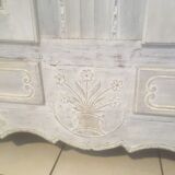 Lorraine wardrobe
