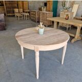 Round table solid cherry with extensions