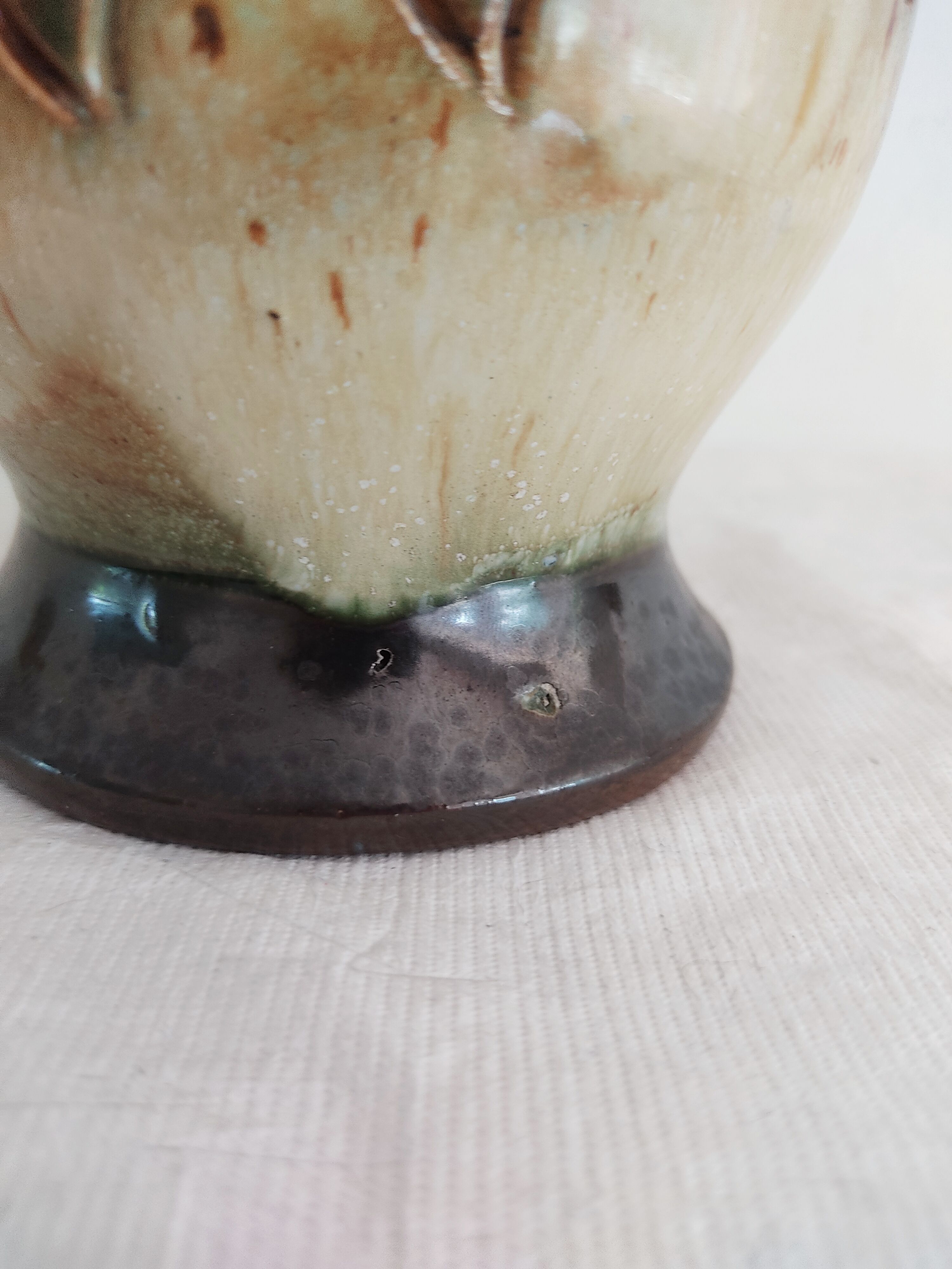 Vase vintage aux oiseaux en grès signé Biran