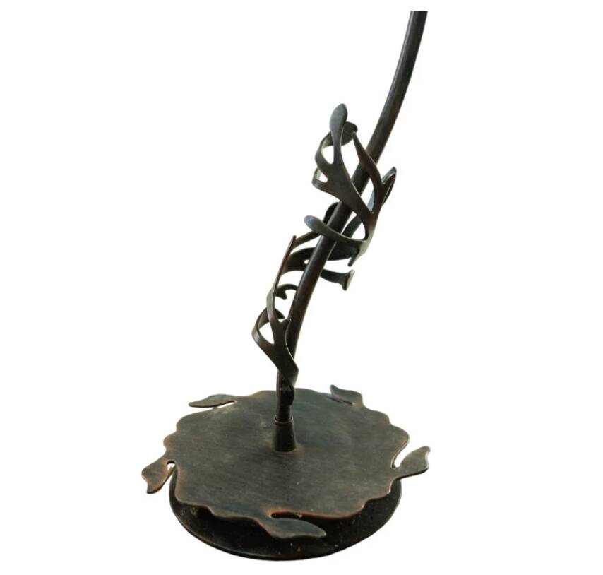 Art Deco lamp in wrought iron and blown glass.